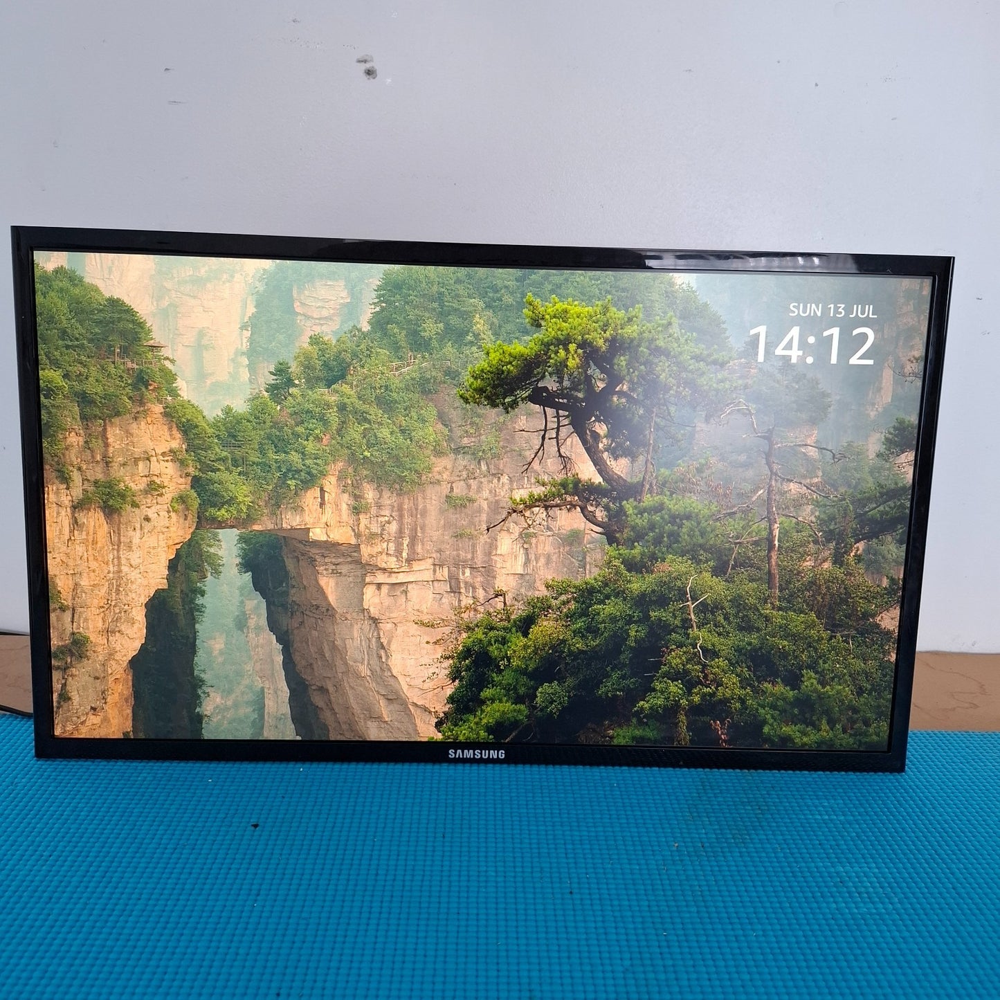 SAMSUNG S24F356FHU LS24F356FHUXEN 24" FULL HD 1920x1080p LED MONITOR
