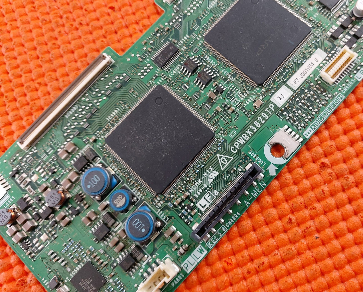 LVDS BOARD FOR SHARP LC-52X20E LC-46X20E LC-42B20E TV XE258WJ CPWBX3829TP XJ