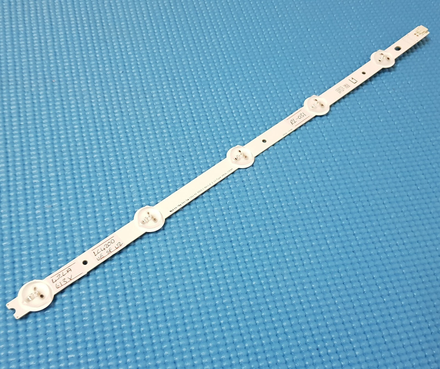 1x BACKLIGHT STRIP FOR LG 42LA620 42" TV ROW2.1 REV1.0 2 L1-TYPE 6916L-1318A