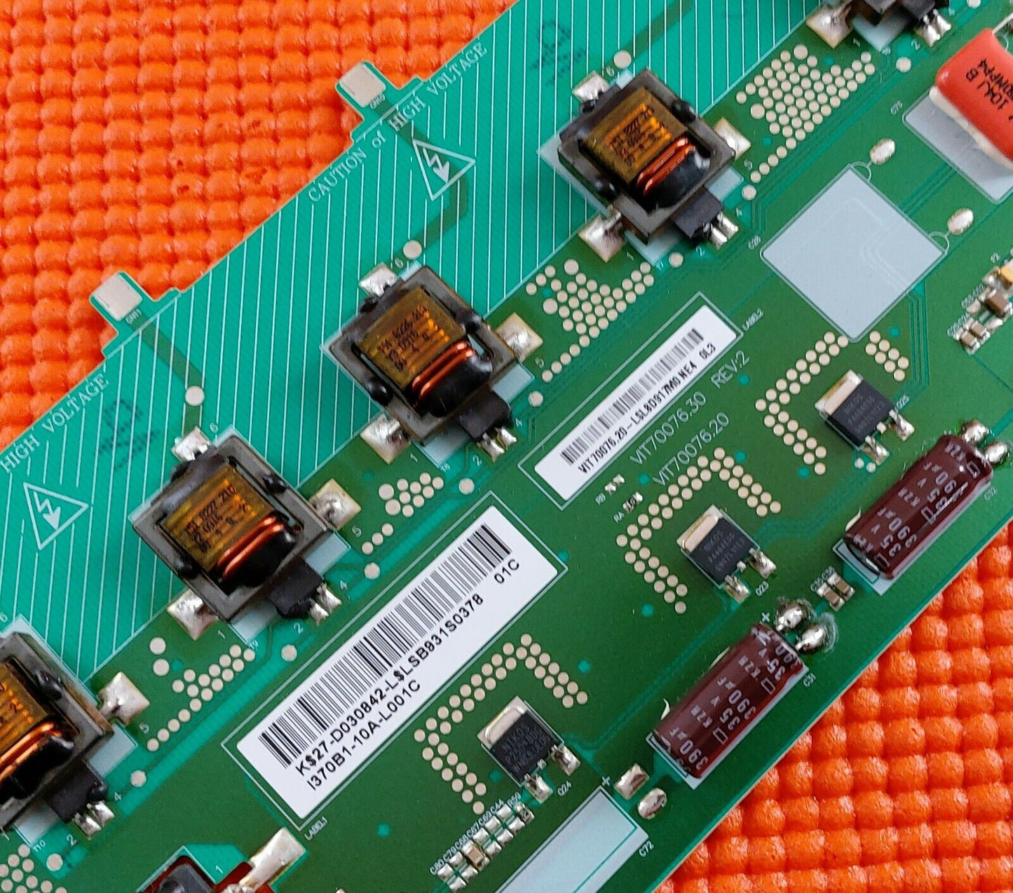 INVERTER BOARD FOR CELLO NEON C3770F 37" LCD TV VIT70076.20 REV:2