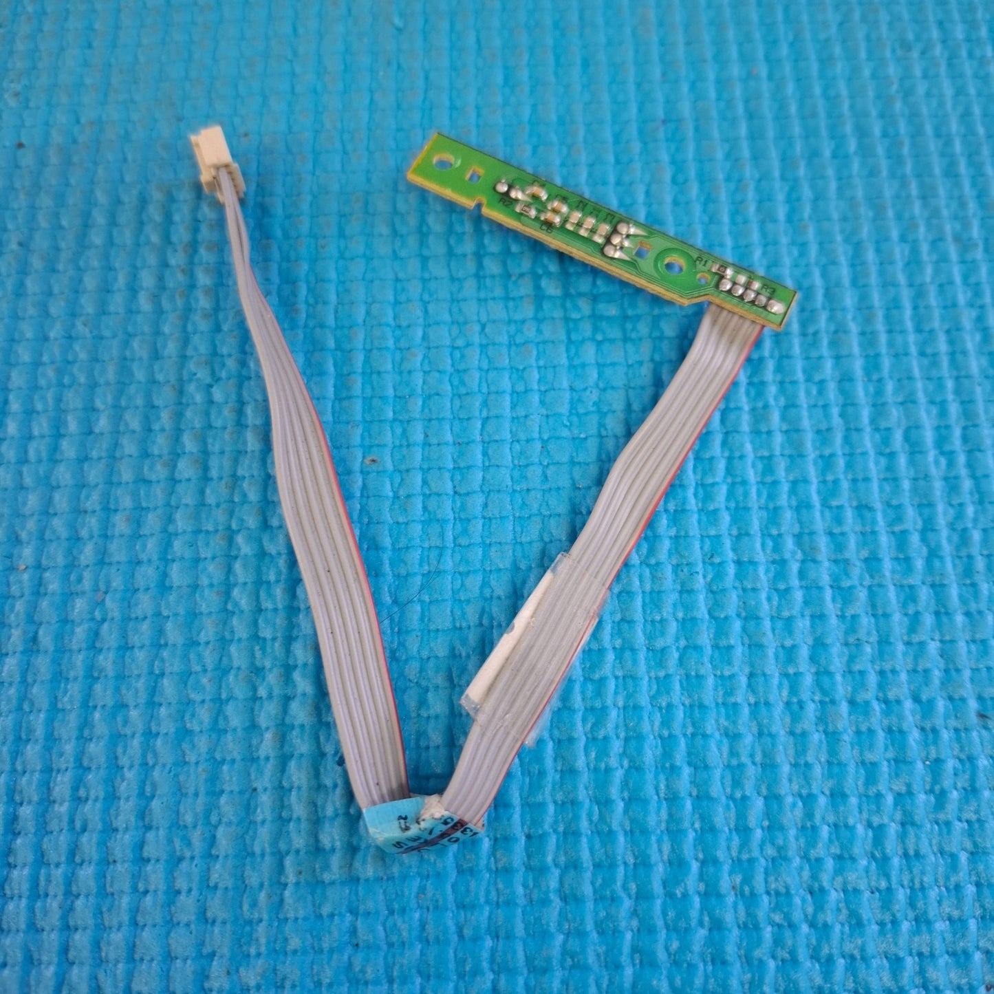 IR REMOTE SENSOR FOR LOGIK L24HEDW14 24" TV 17LD143-4