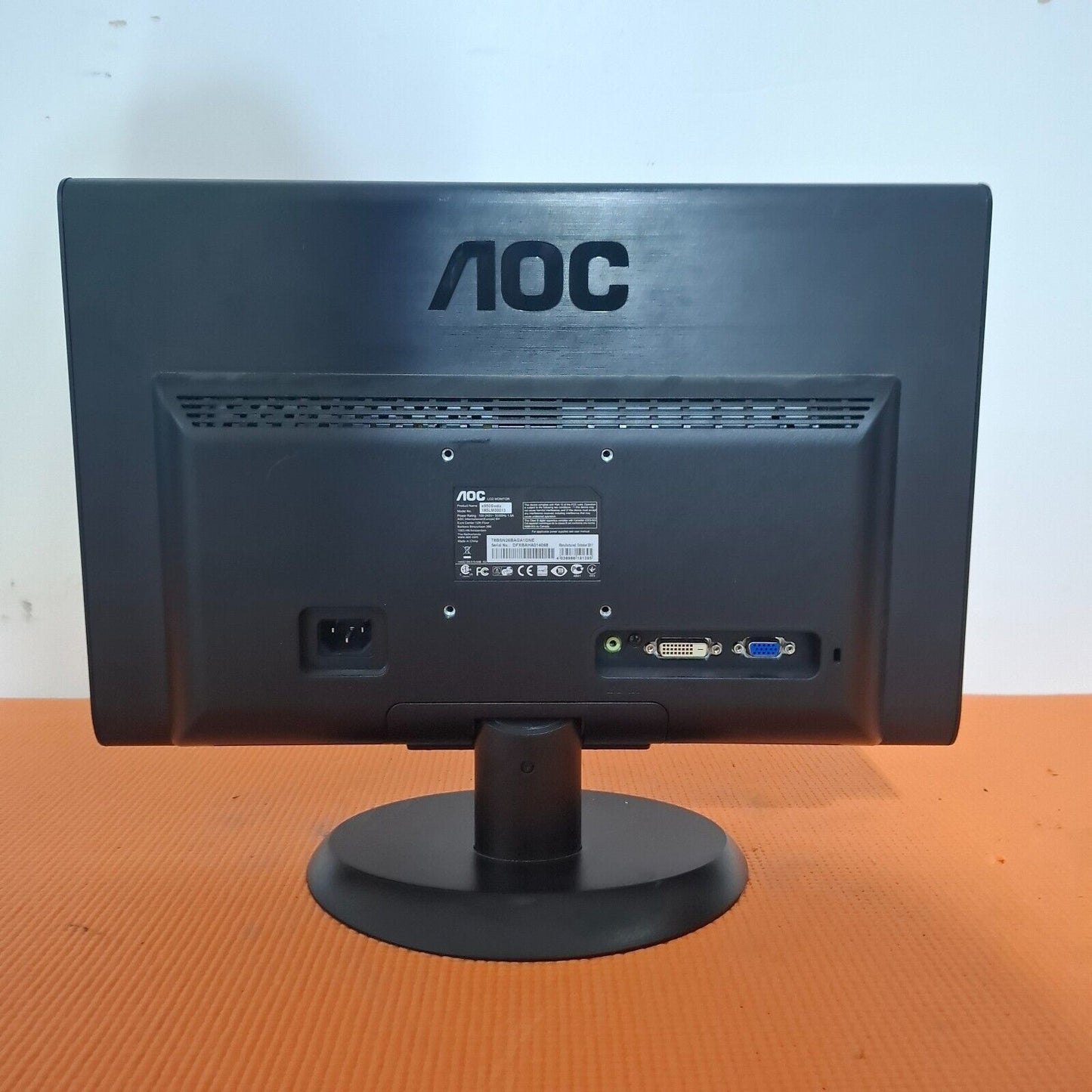 AOC E950SWDA 18.5" 1366 x 768 LED Monitor 5ms Response Time