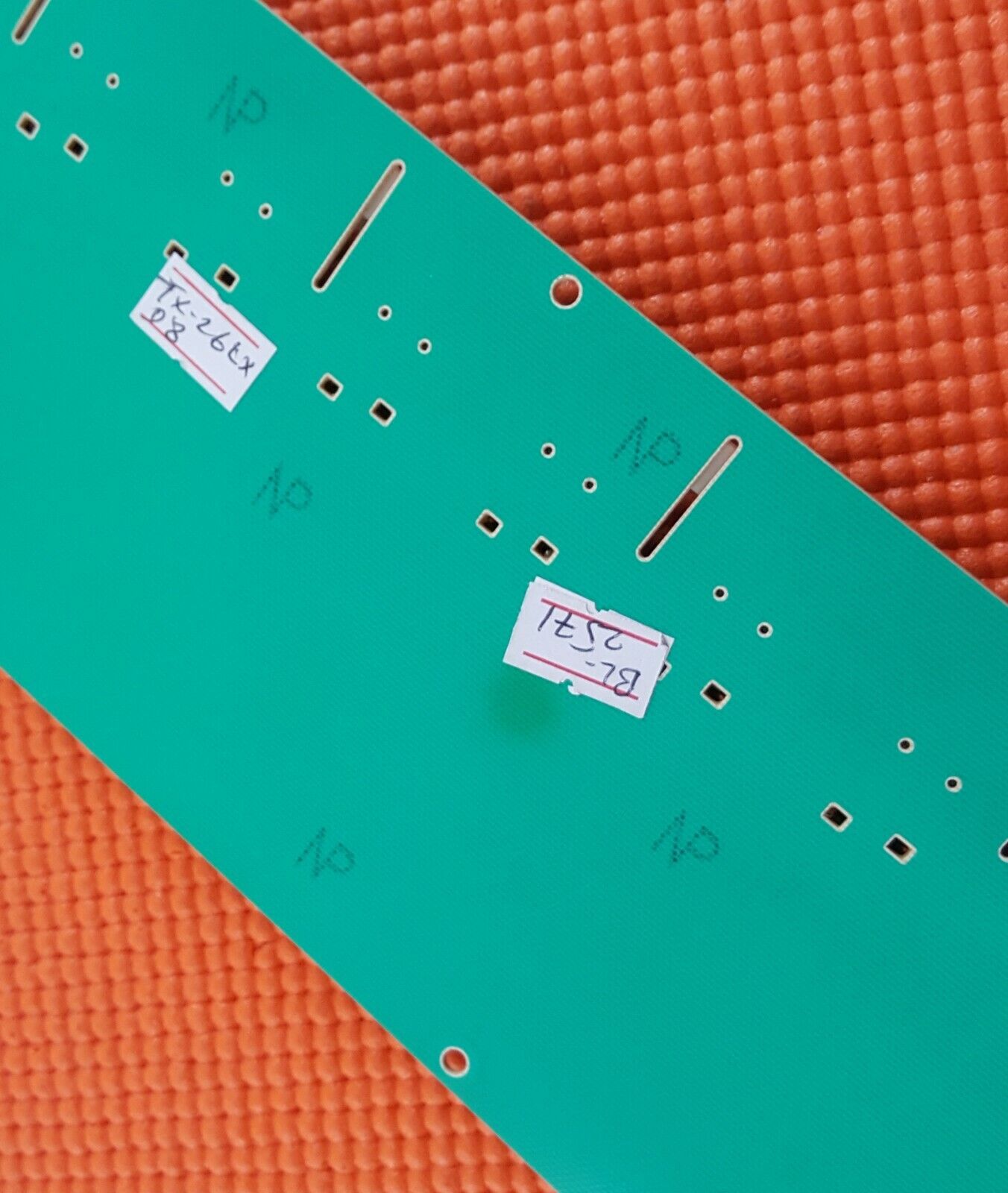 INVERTER BOARD FOR PANASONIC TX-26LXD80 26" LCD TV VIT70063.60 REV:3 27-D024385