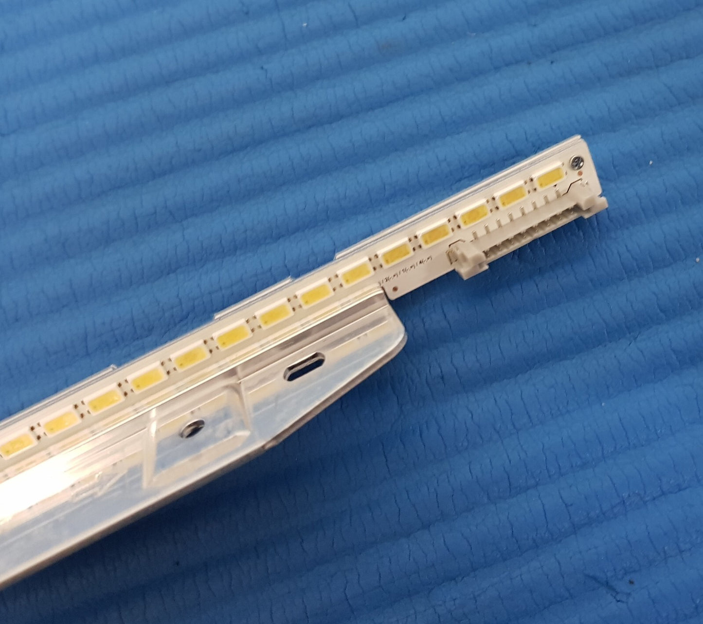 SINGLE BACKLIGHT FOR SAMSUNG UE46D6530WK TV BN64-01645A 2011SVS46-FHD-6.5K-RIGHT