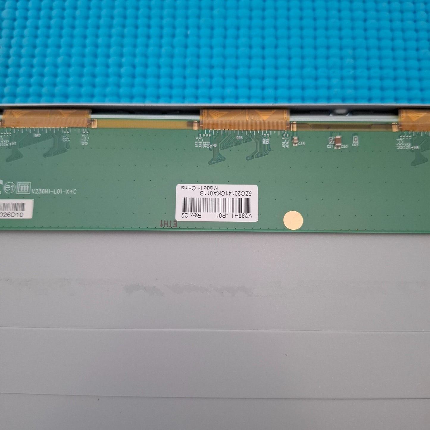 LED/LCD SCREEN PANEL CMO V236H1-P01 REV.C2 FOR BUSH LED24970FHD 24" TV