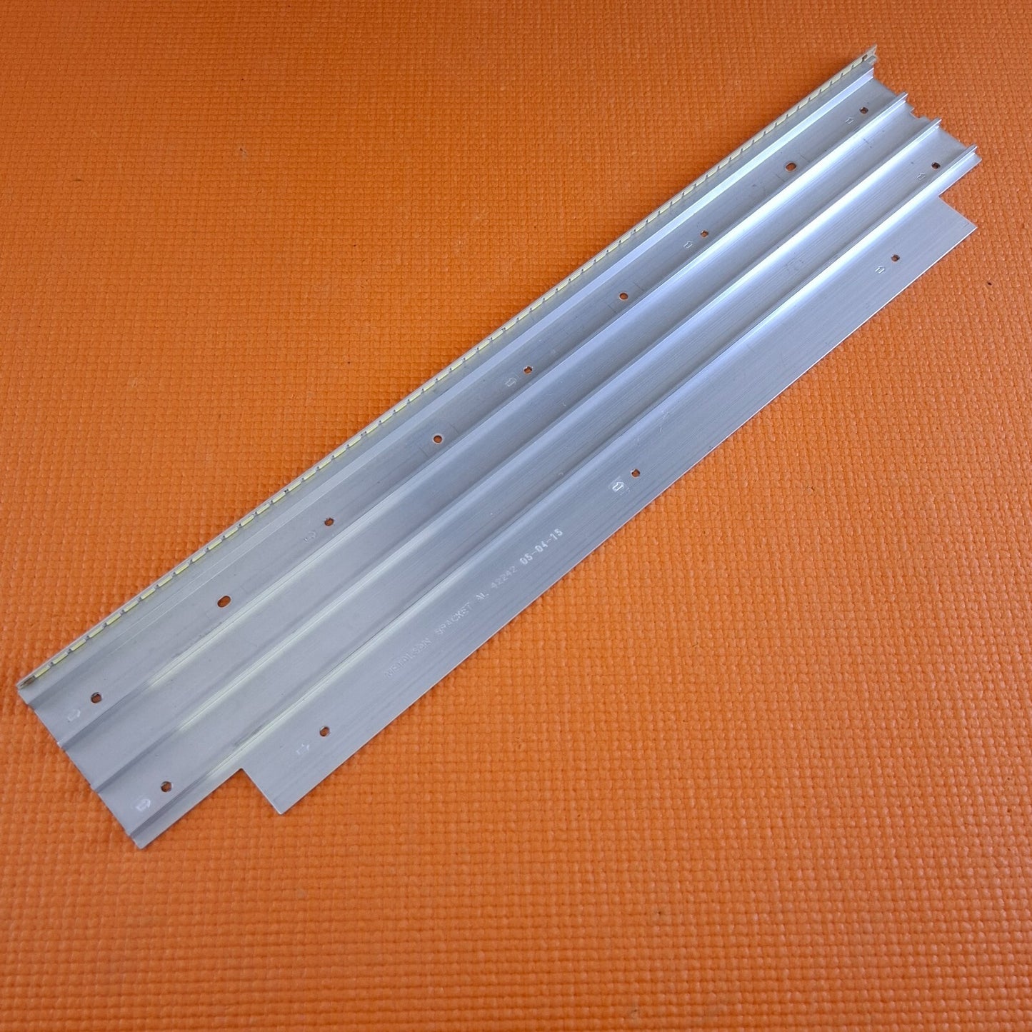LED BACKLIGHT SET FOR LUXOR LUX0142002/01 PH-42SMARTLED 42" TV VES420UNVL-2D-S02