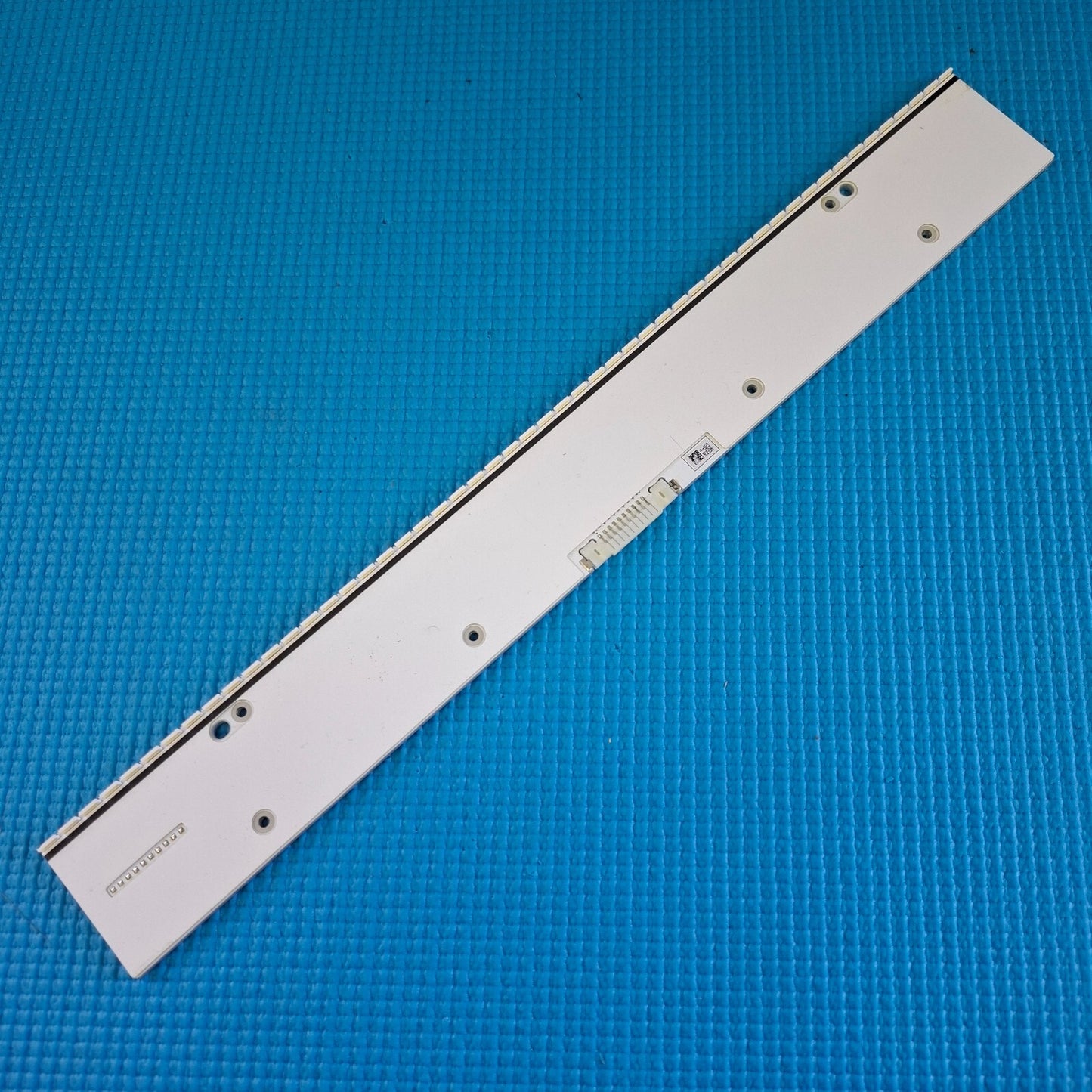 1x SINGLE LED BACKLIGHT FOR SAMSUNG UE65HU8500 UE65HU8280T 65" TV BN96-30667A