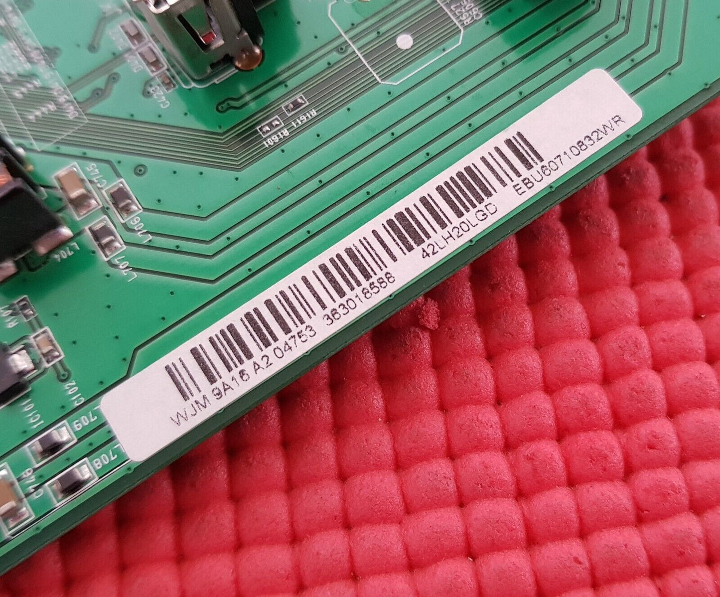 MAIN BOARD FOR LG 42LG2000 37LH3000 TV EAX60686902 EBU60710832 SCREEN LC420WXE