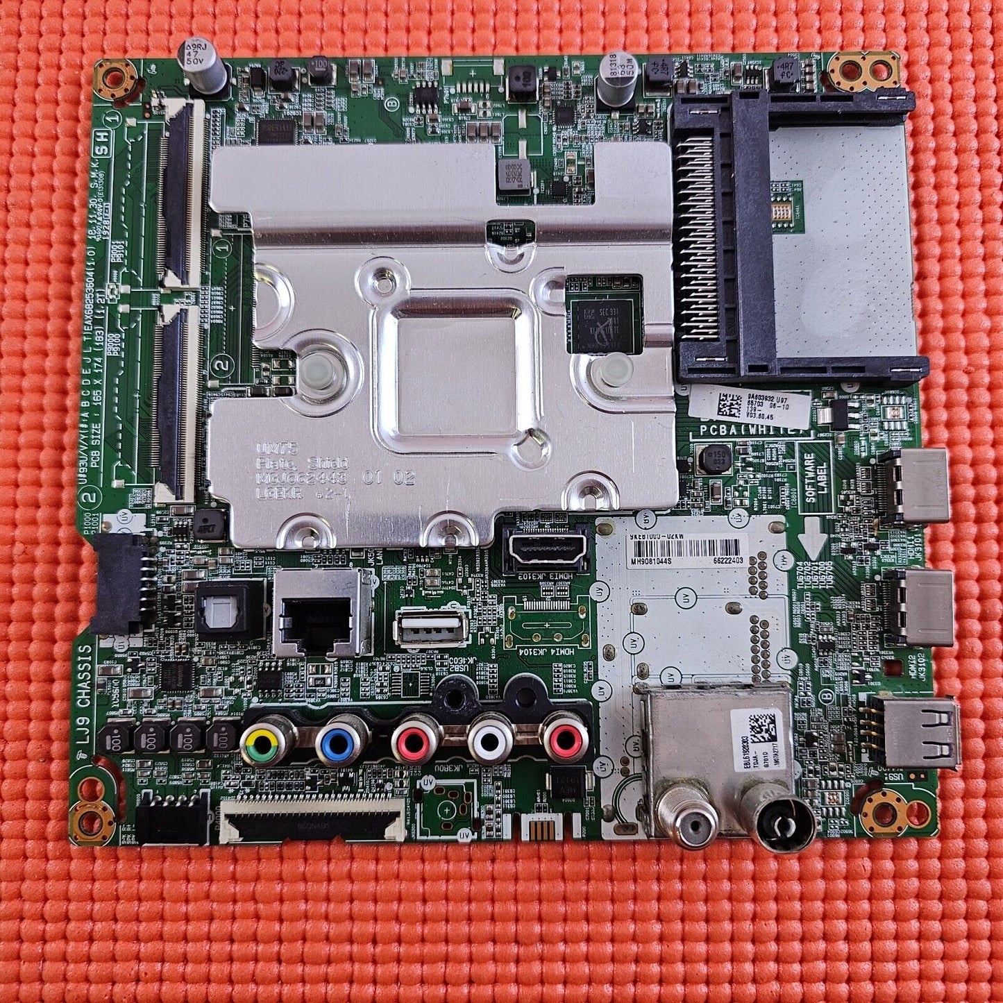 MB FR LG 55UM7450PLA 55UM7400PLB 65UM7000PLA TV EAX68253604 EBT66222403 HV550QUB