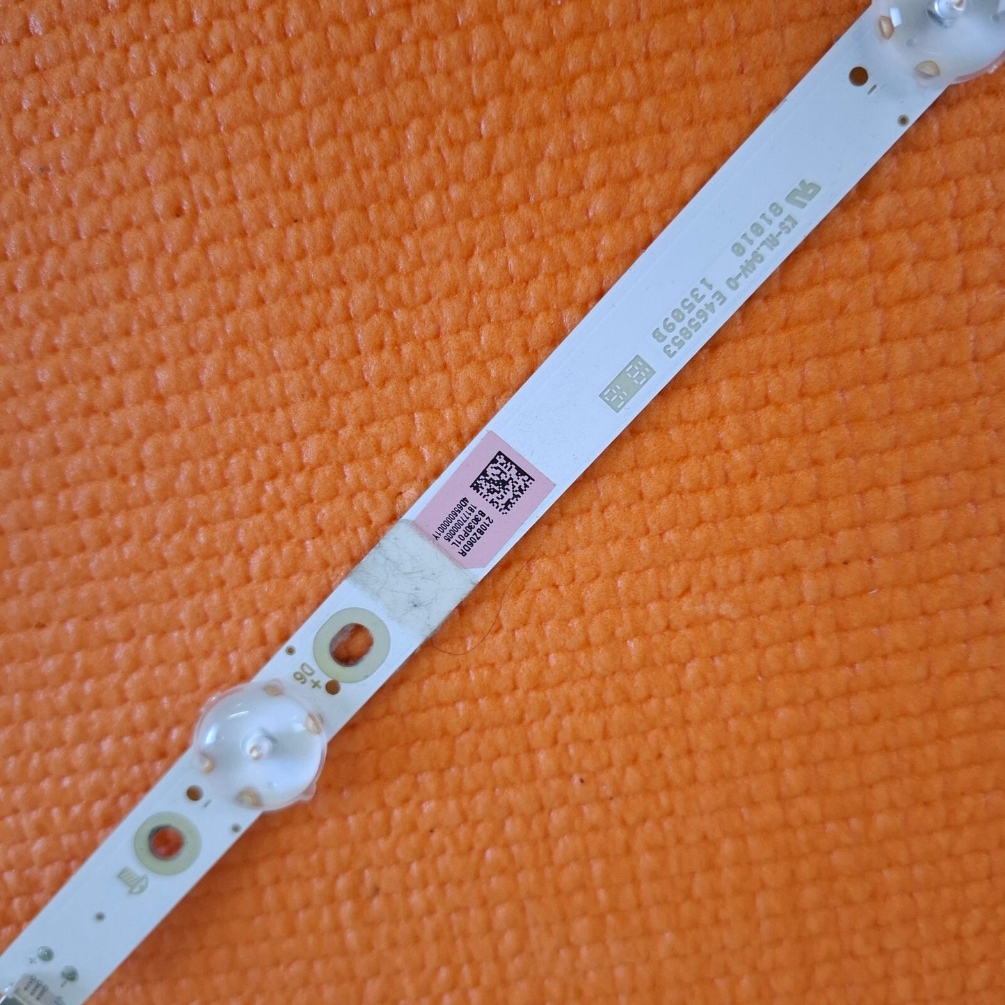 1x LED BACKLIGHT STRIP FOR PHILIPS 65PUS6162/12 65" TV LB65047 V1_02 TYPE R