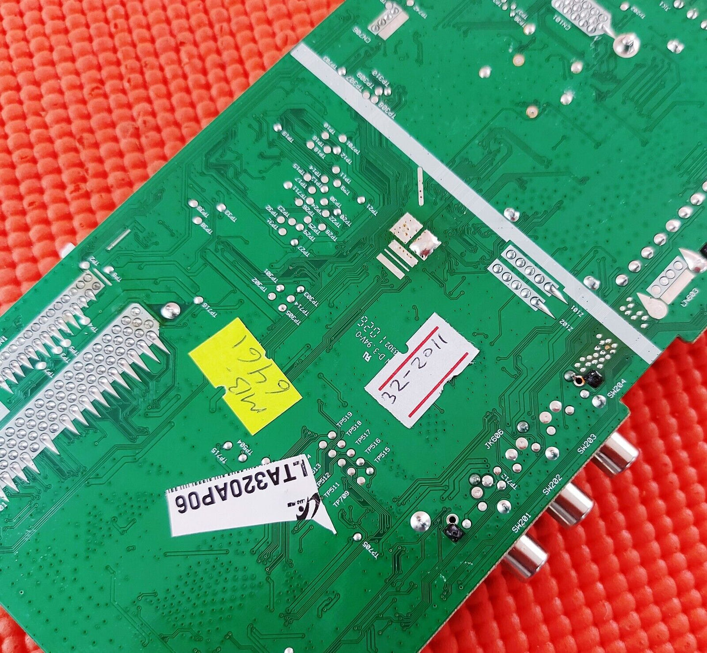 MAIN BOARD FOR TECHNIKA 32-2011 32" LED TV 17MB45M-3 20498785 SCREEN LTA320AP06