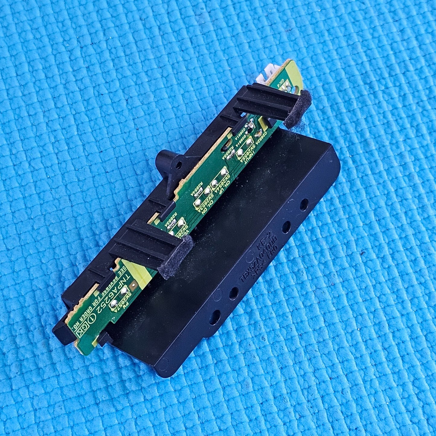 BUTTON UNIT FOR PANASONIC TX-40ES500B TX-40FS500B TV TNPA6252 1 GK TBX5ZA040