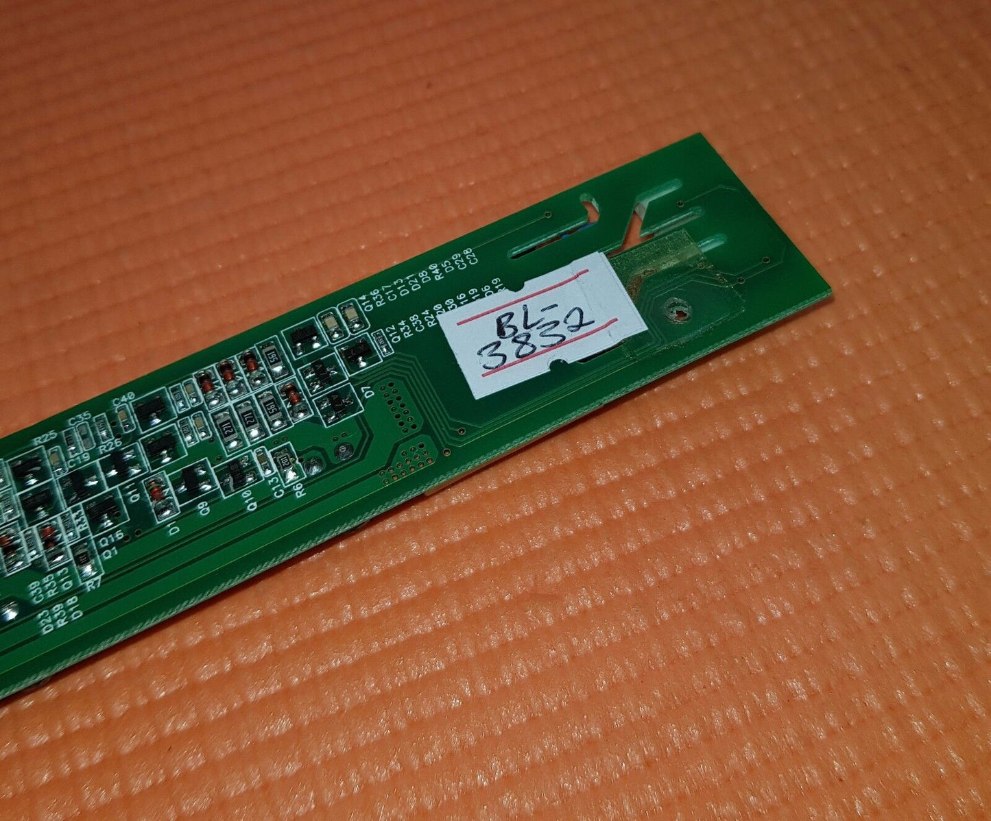 INVERTER BOARD FOR GOODMAN LD1503 15'' LCD TV QPWBGL628IDG-1- REV.0