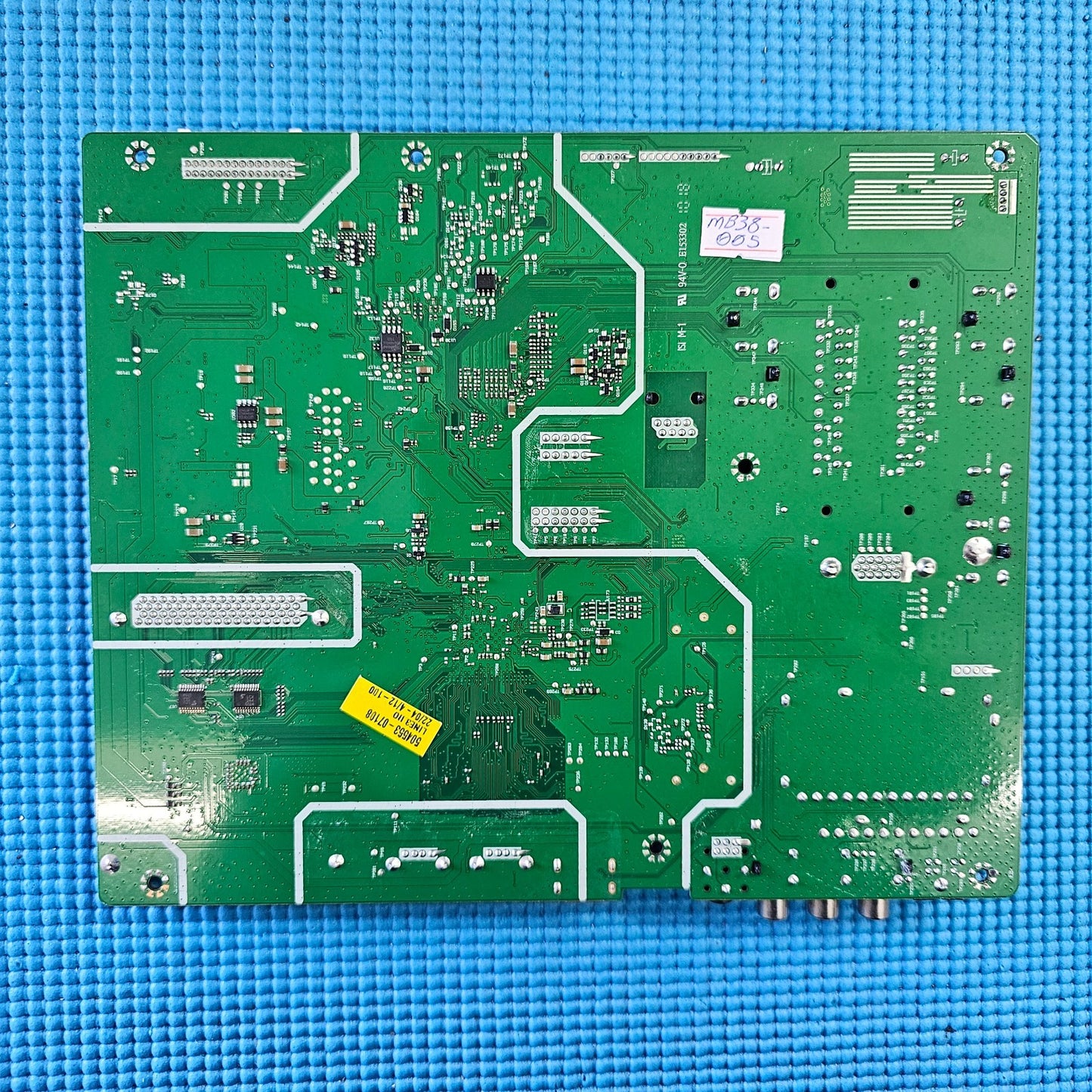 MAIN AV BOARD FOR SANYO CE32FH08-B 32" TV 17MB38-1 20522460