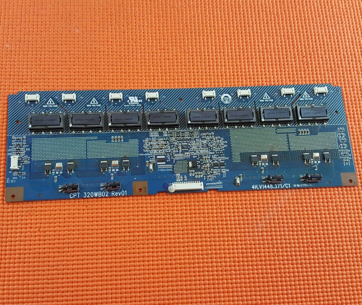 INVERTER BOARD FOR TECHWOOD 32722HD MAT32LW507 LCD32TV022HD TV 4H.V1448.371/C1