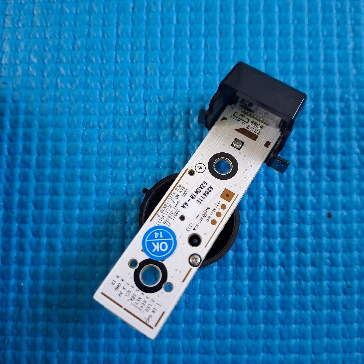 POWER BUTTON IR SENSOR SAMSUNG UE32F4000AW UE40F5500 UE50F6400AK UE32H4510AK TV