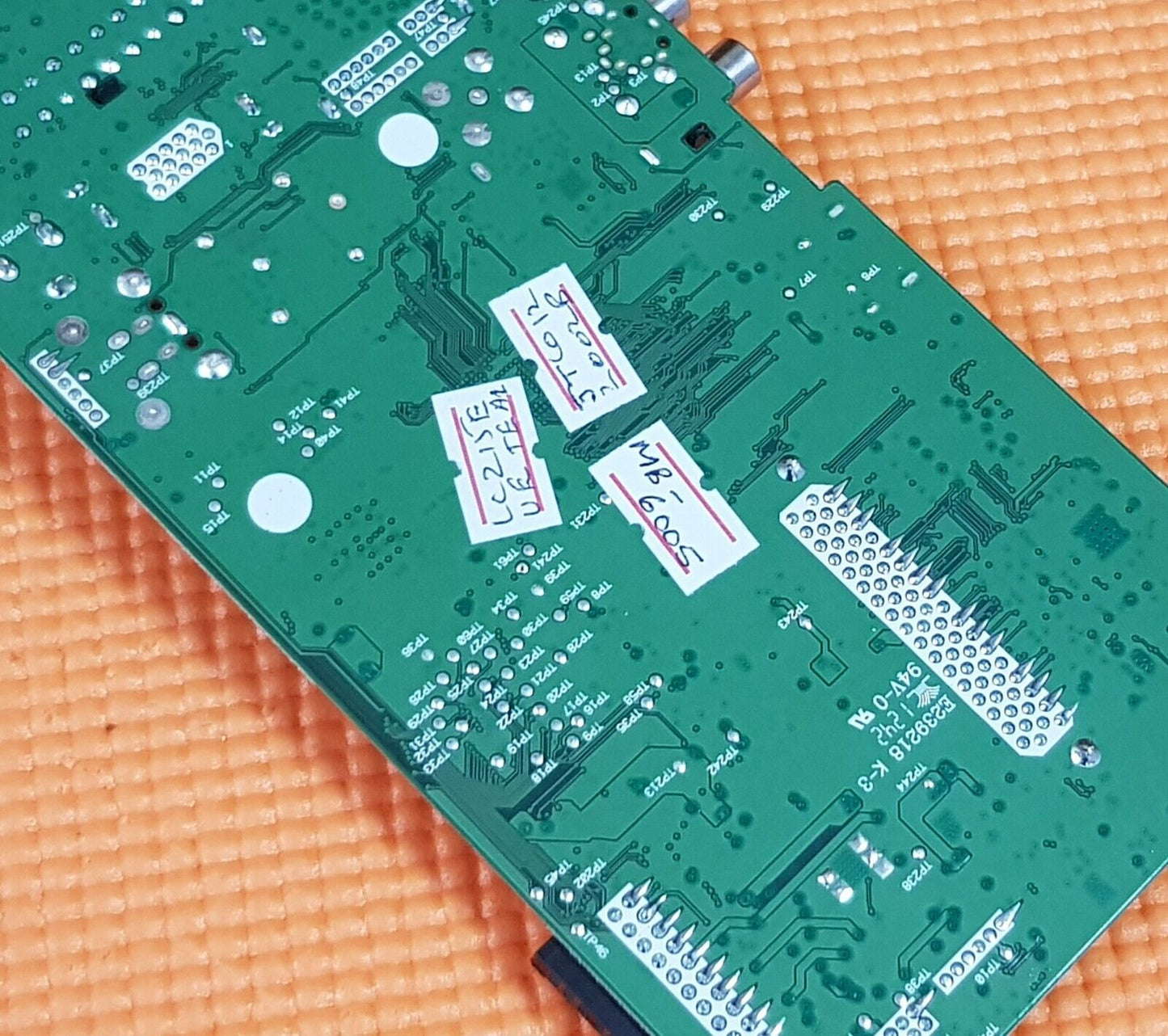 MAIN BOARD JMB JTC0122002B 22" LED 17MB62-2.6 23082231 SCREEN LC215EUE TE A1