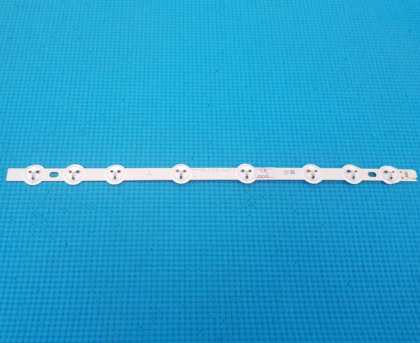 1x SINGLE BACKLIGHT STRIP FOR HITACHI 42HXT12U 42" TV 42FHD-L NDV REV0.2 A TYPE