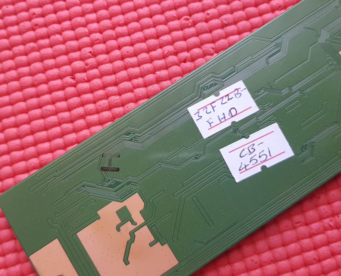LVDS BOARD FR TECHNIKA 32F22B-FHD SHARP LC-32CFE6131K LC-32LE551U TV LJ94-31039E