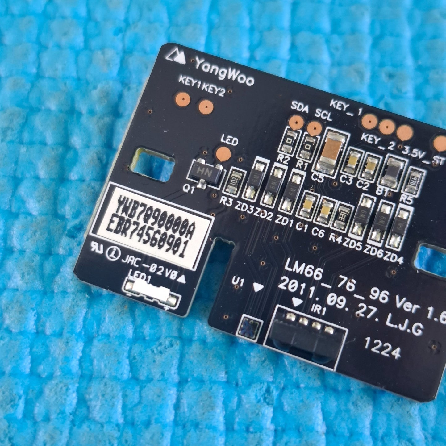 REMOTE IR SENSOR FOR LG 47LA860W 55LA860W 60LA746V 42LA740S TV EBR76405602