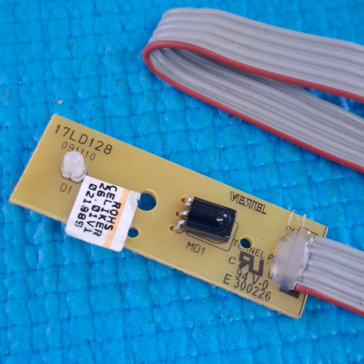 IR REMOTE SENSOR FOR TOSHIBA 40BL702B 40" TV 17LD128 021989