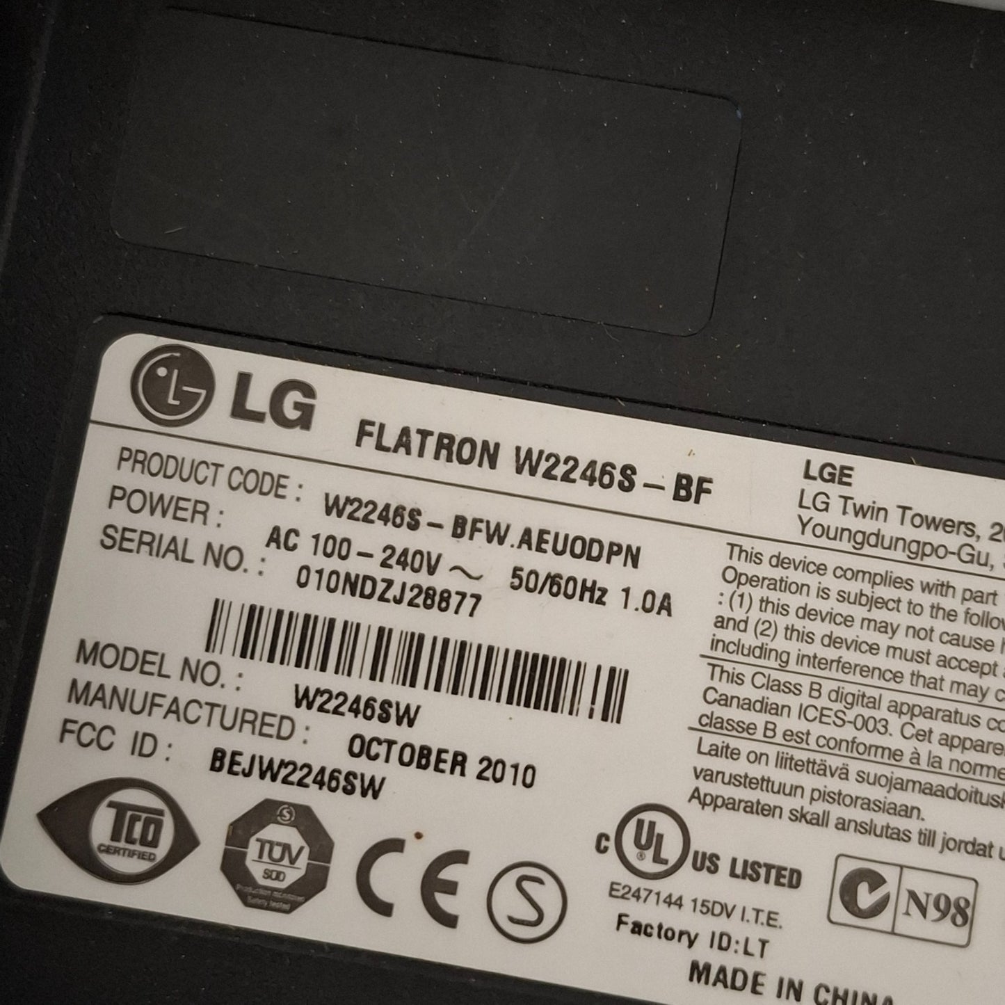 LG Flatron W2246S-BF 24" Full HD 1080p Widescreen LCD Monitor