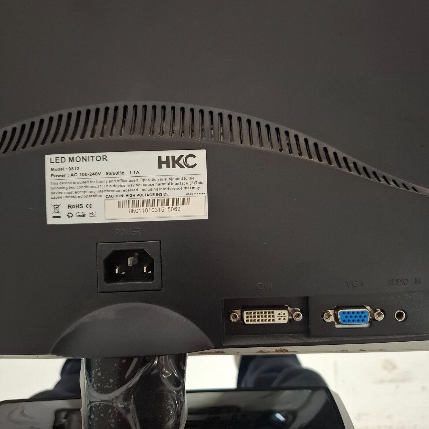 HKC 9812 18.5" LED 1360x768 WIDESCREEN LED MONITOR VGA - BLACK