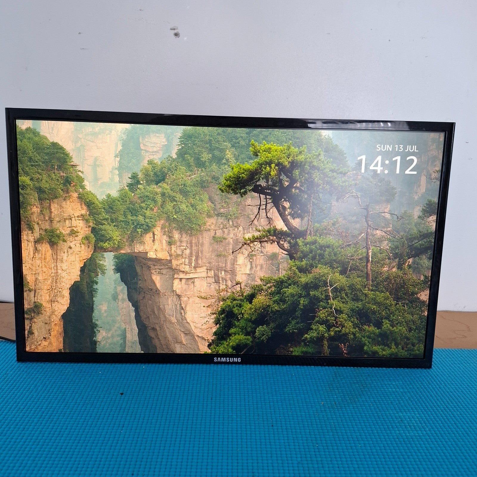 SAMSUNG S24F356FHU LS24F356FHUXEN 24" FULL HD 1920x1080p LED MONITOR