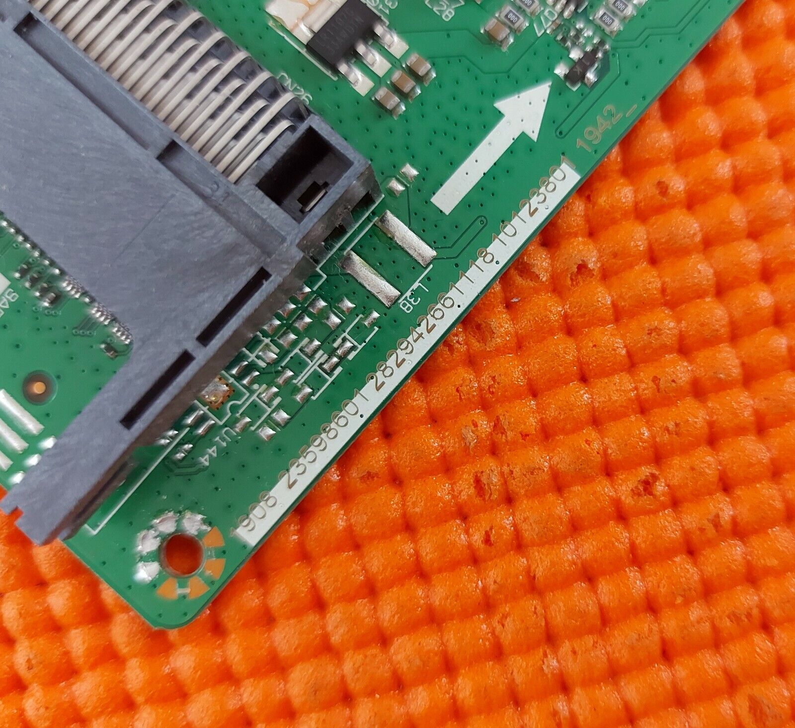 MAIN BOARD FOR LUXOR LUX0124002/01 24" LED TV 17MB211S 23598601 SCRN PT236AT02-1
