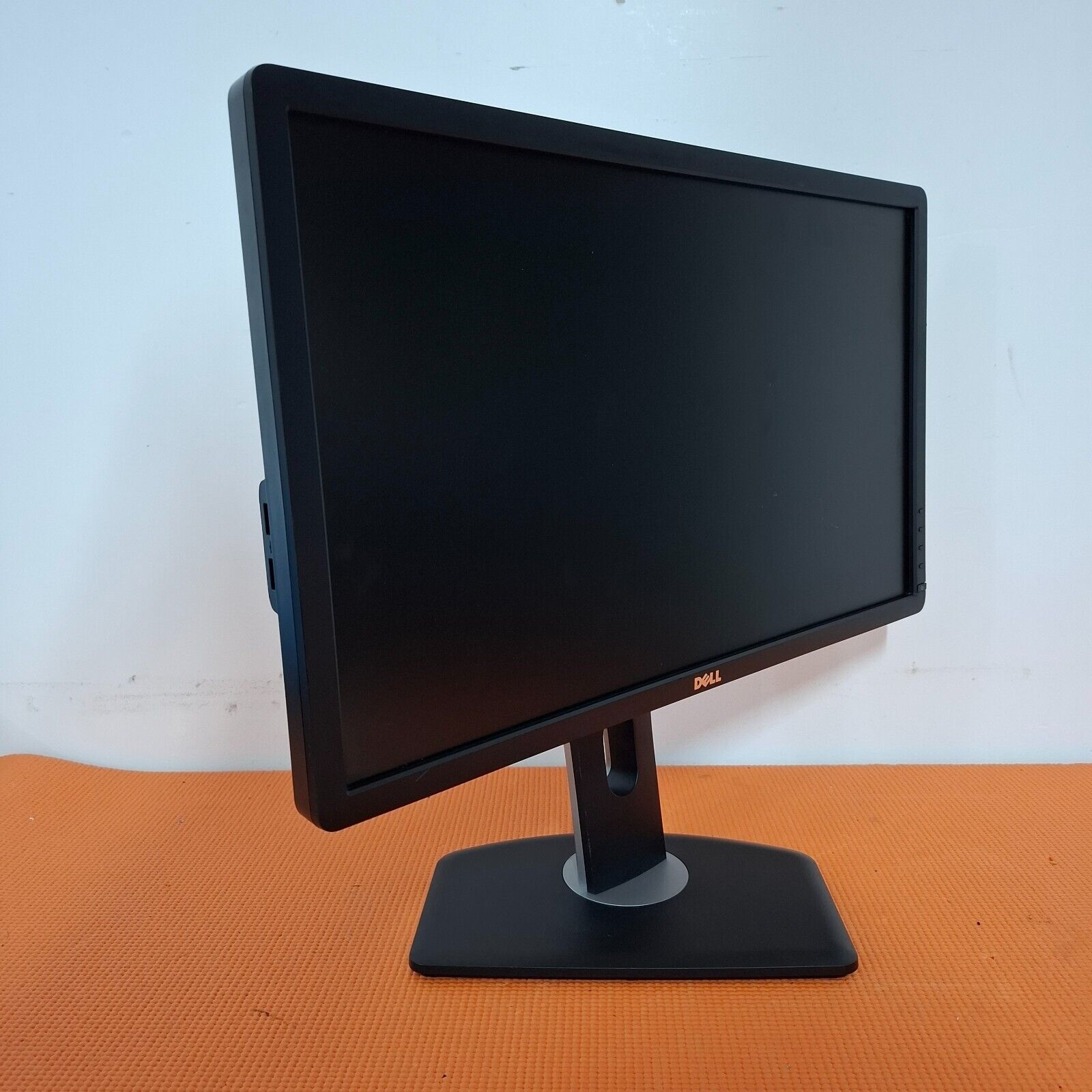 DELL P2412HB 24 inch FULL HD 1080p LED WIDESCREEN MONITOR DVI & VGA