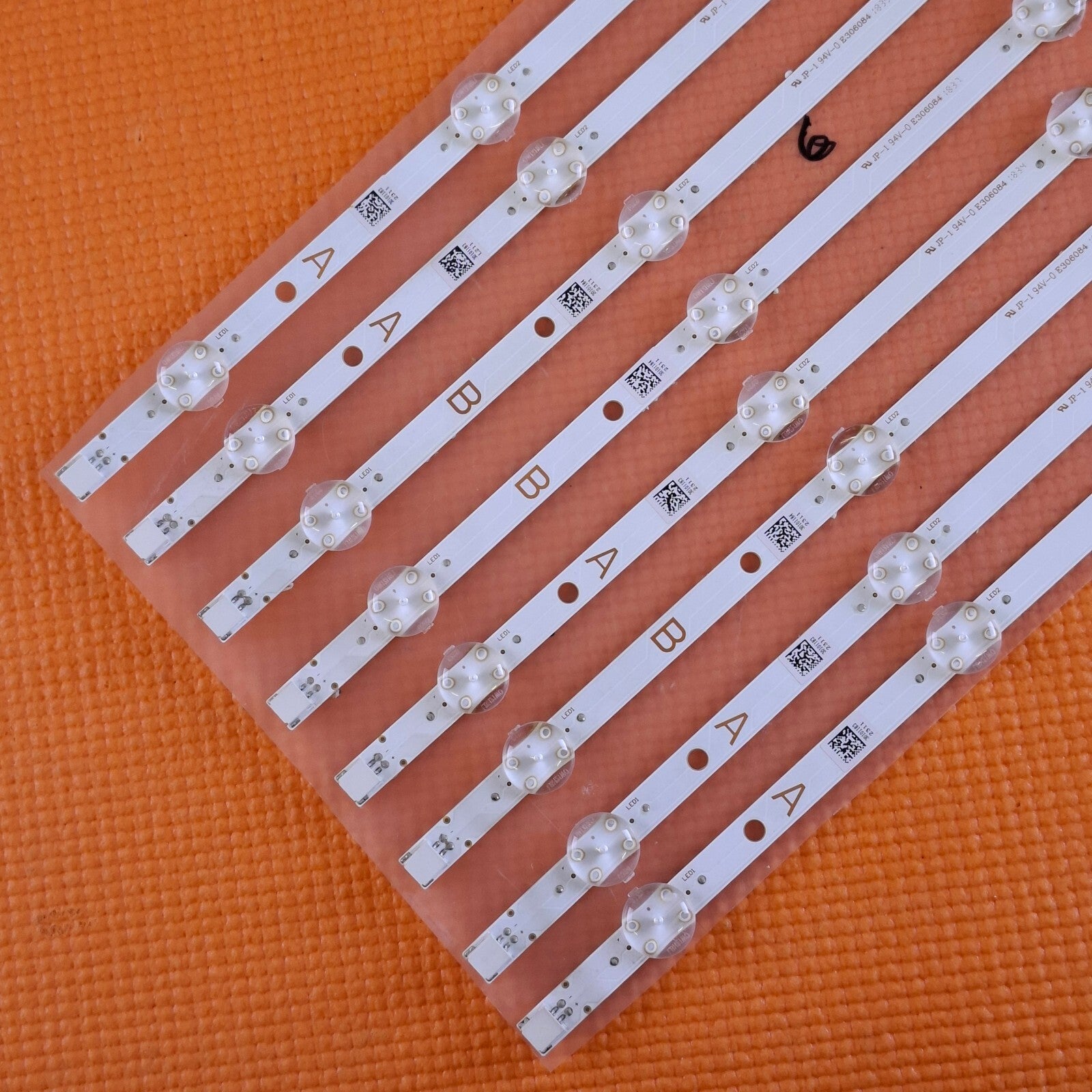 8x BACKLIGHT TX-55FX550B TV SVV550AW9_REV00_A_180523 SVV550AW9_REV00_B_180523