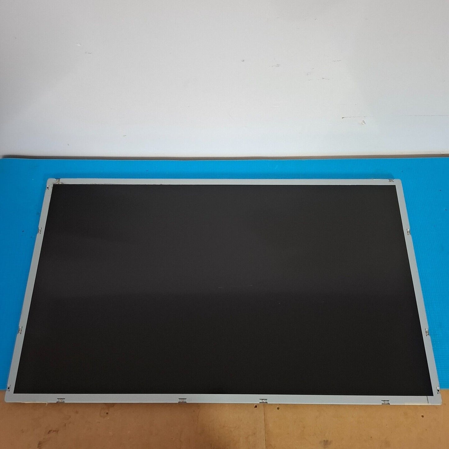 LED SCREEN PANEL ONLY AUO T420HW07 V.5 FOR LG 42LE4500 42" TV