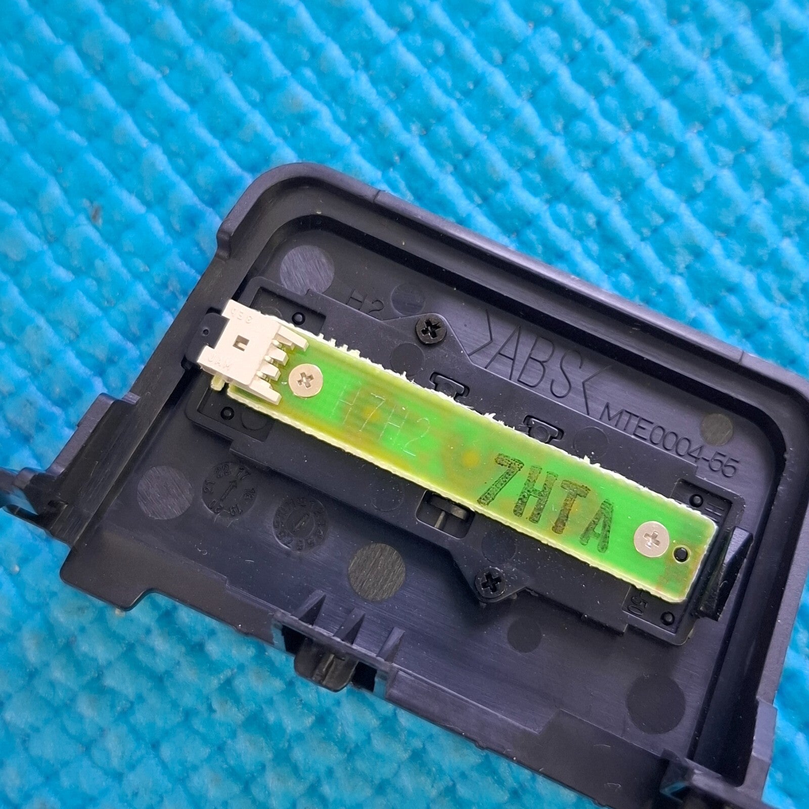 BUTTON UNIT SONY KD-49XE8077 KD-49XE8396 KD-55XE7002 KD-55XE7003 TV MTE0004-55