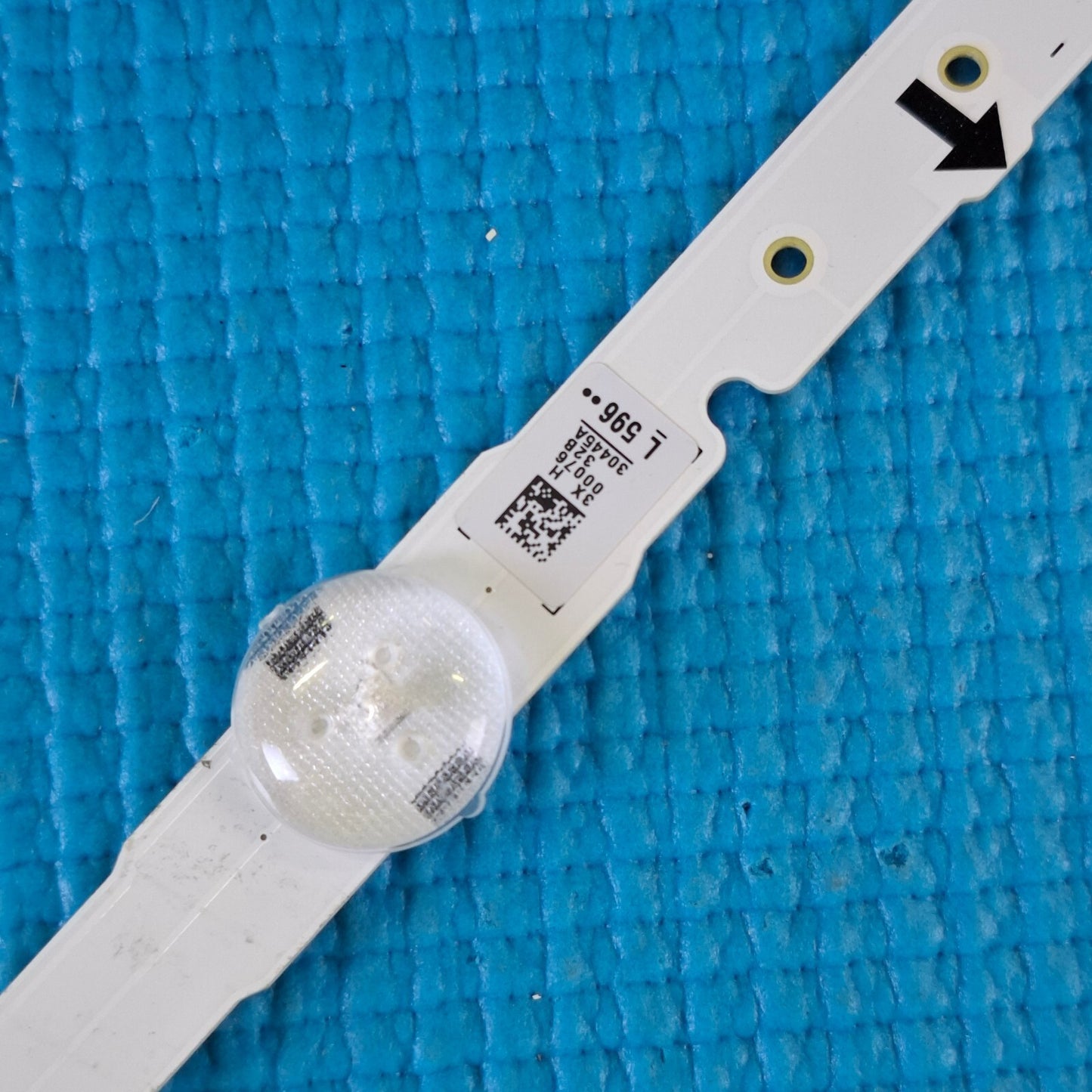 1x SINGLE BACKLIGHT STRIP FOR SAMSUNG UE32H4500 TV D4GE-320DC0-R3 BN96-30445A