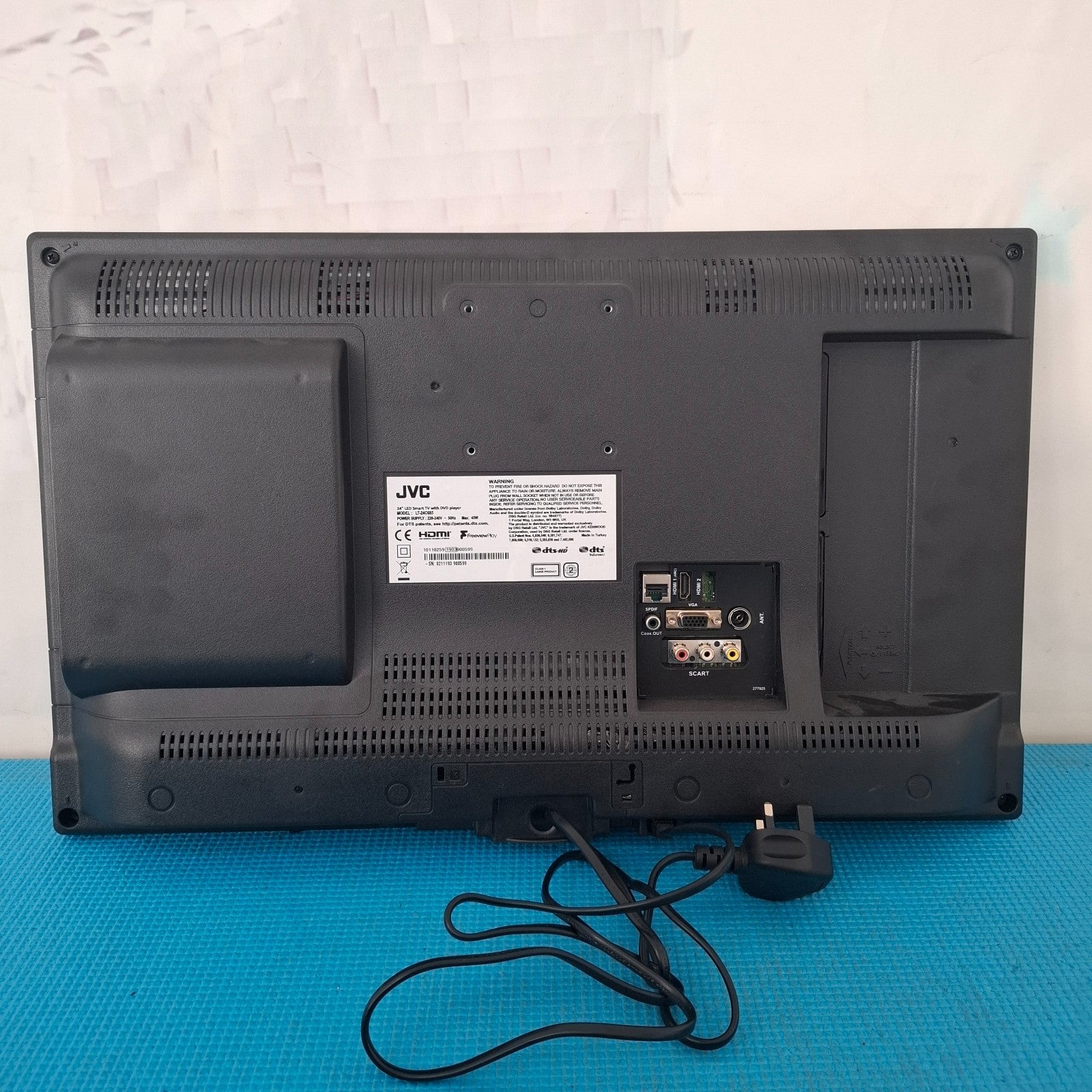 JVC LT-24C685 24" HD Ready Smart LED TV with Built-in DVD Player With Wall Mount