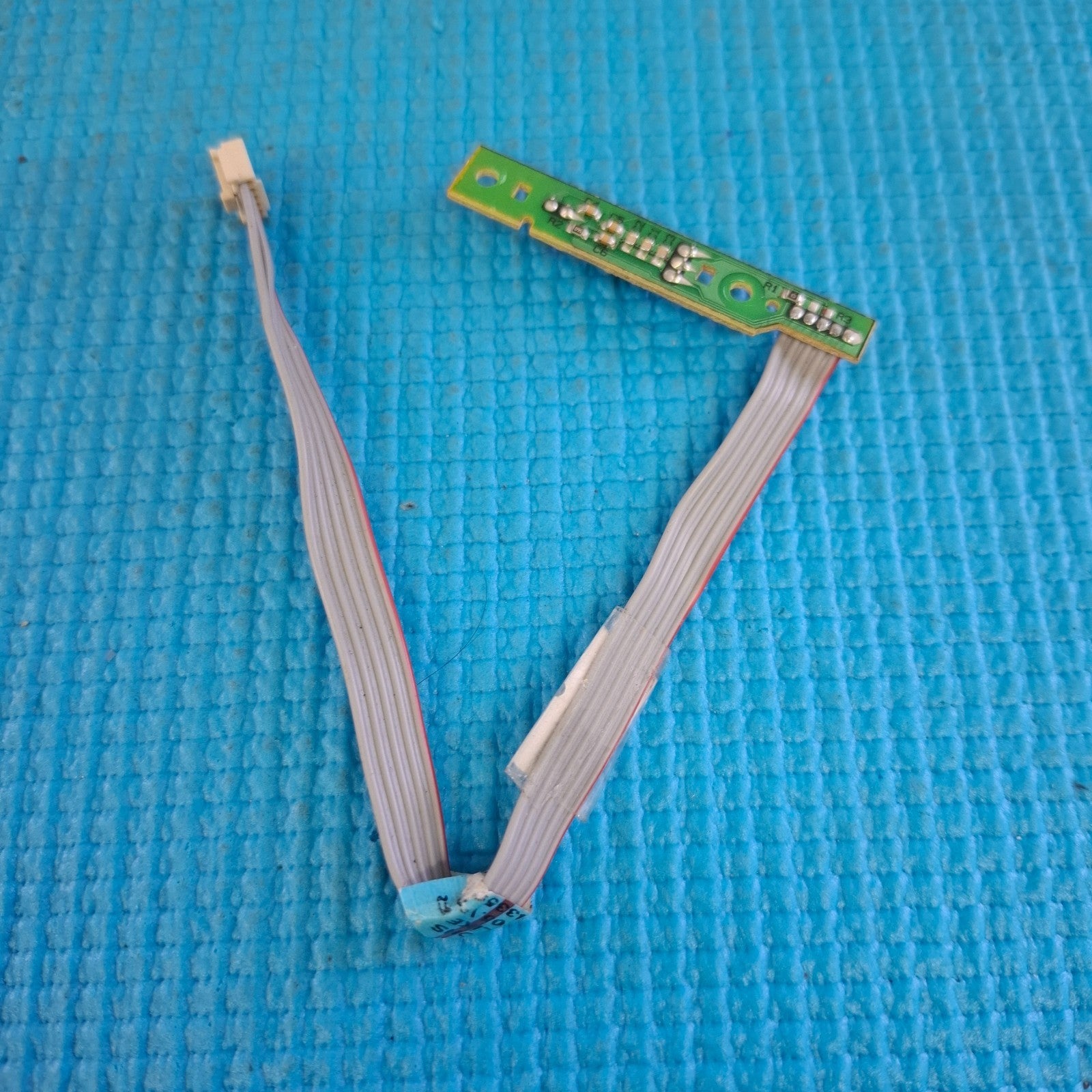 IR REMOTE SENSOR FOR LOGIK L24HEDW14 24" TV 17LD143-4