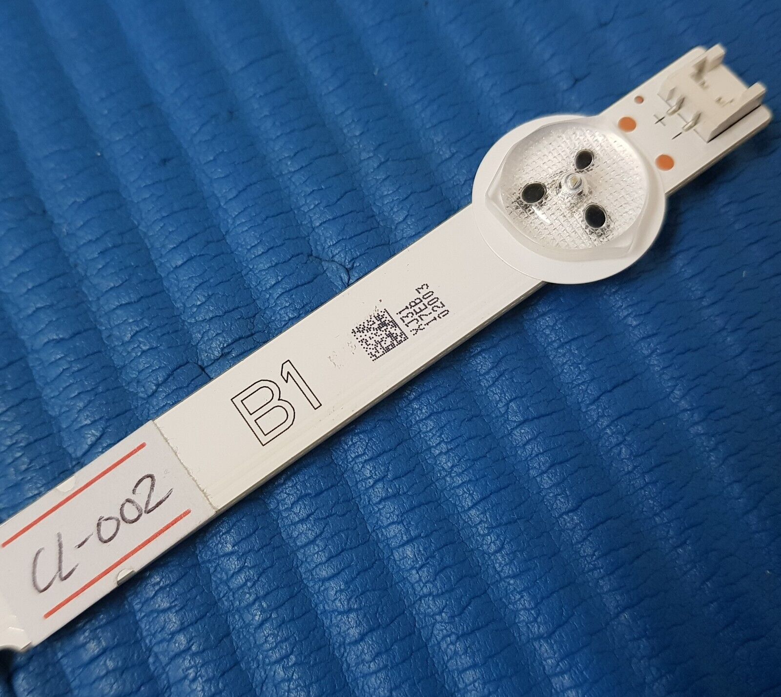1x BACKLIGHT STRIP FOR LG 32LN540V 32LN578V 32" TV 6916L-1438A B1 LC320DUE SF R1