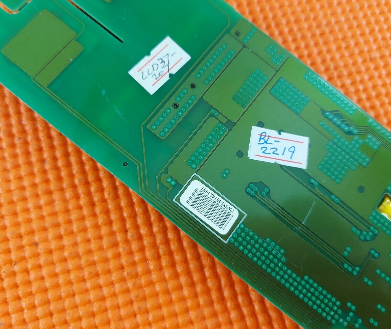 INVERTER FOR BUSH LCD37TV07HD LCD37762HDF X37DTV L37TA6A LCD37805HD 6632L-0457A