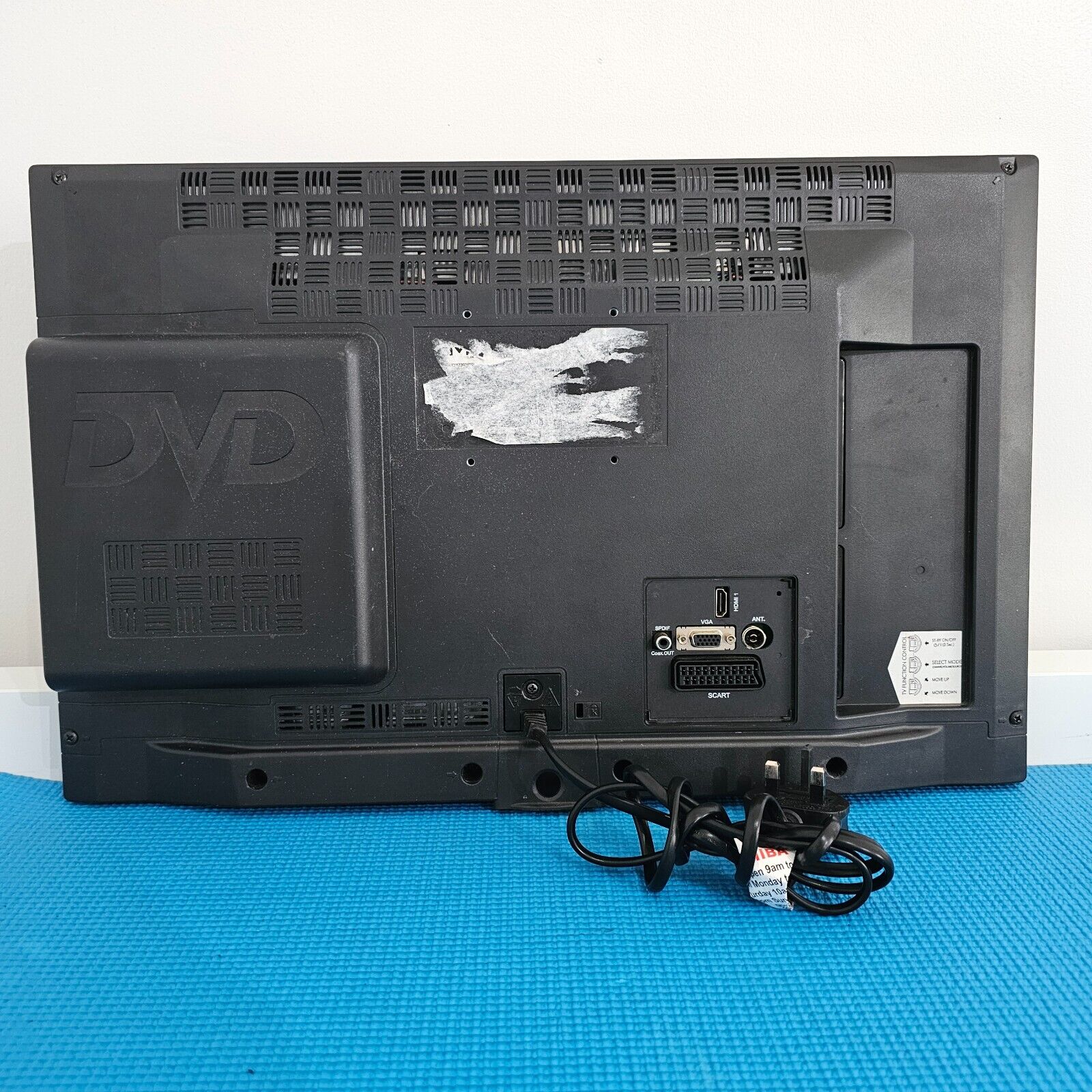 Polaroid 22" HD Ready LCD TV HDMI USB Scart With Remote
