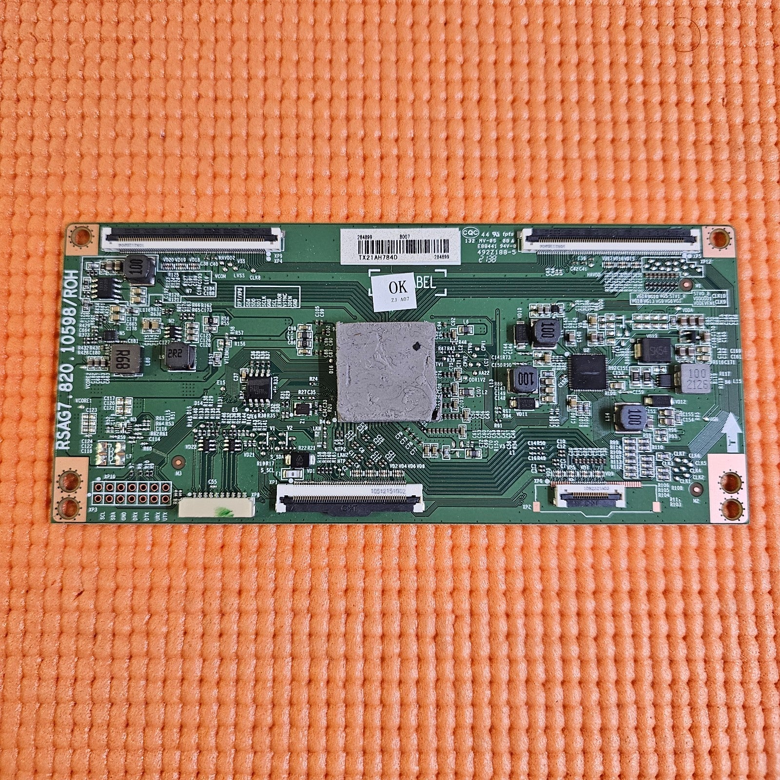 LVDS TCON BOARD FOR HISENSE 55U8GQTUK 55" TV RSAG7.820.10598/ROH 284899