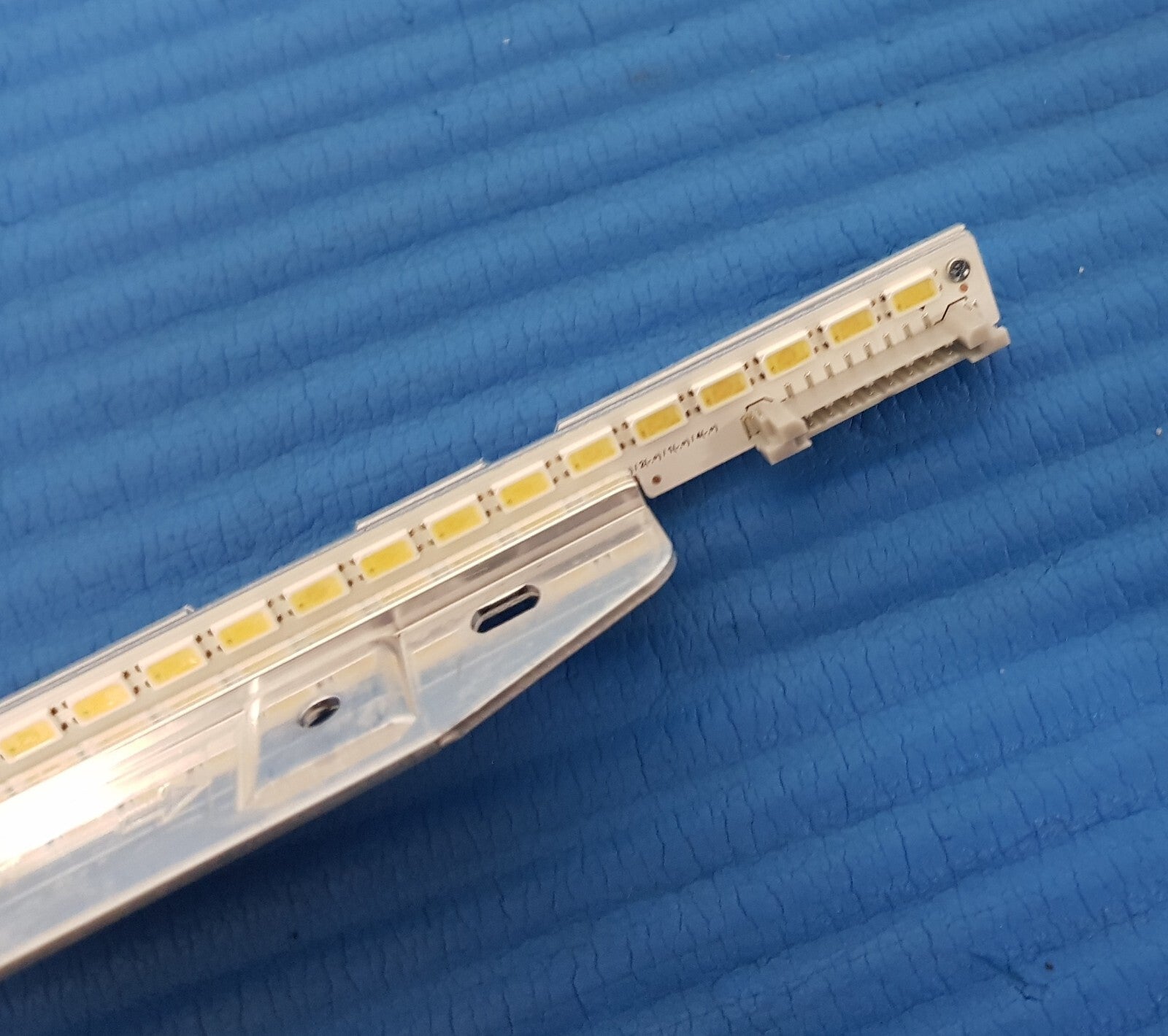 SINGLE BACKLIGHT FOR SAMSUNG UE46D6530WK TV BN64-01645A 2011SVS46-FHD-6.5K-RIGHT