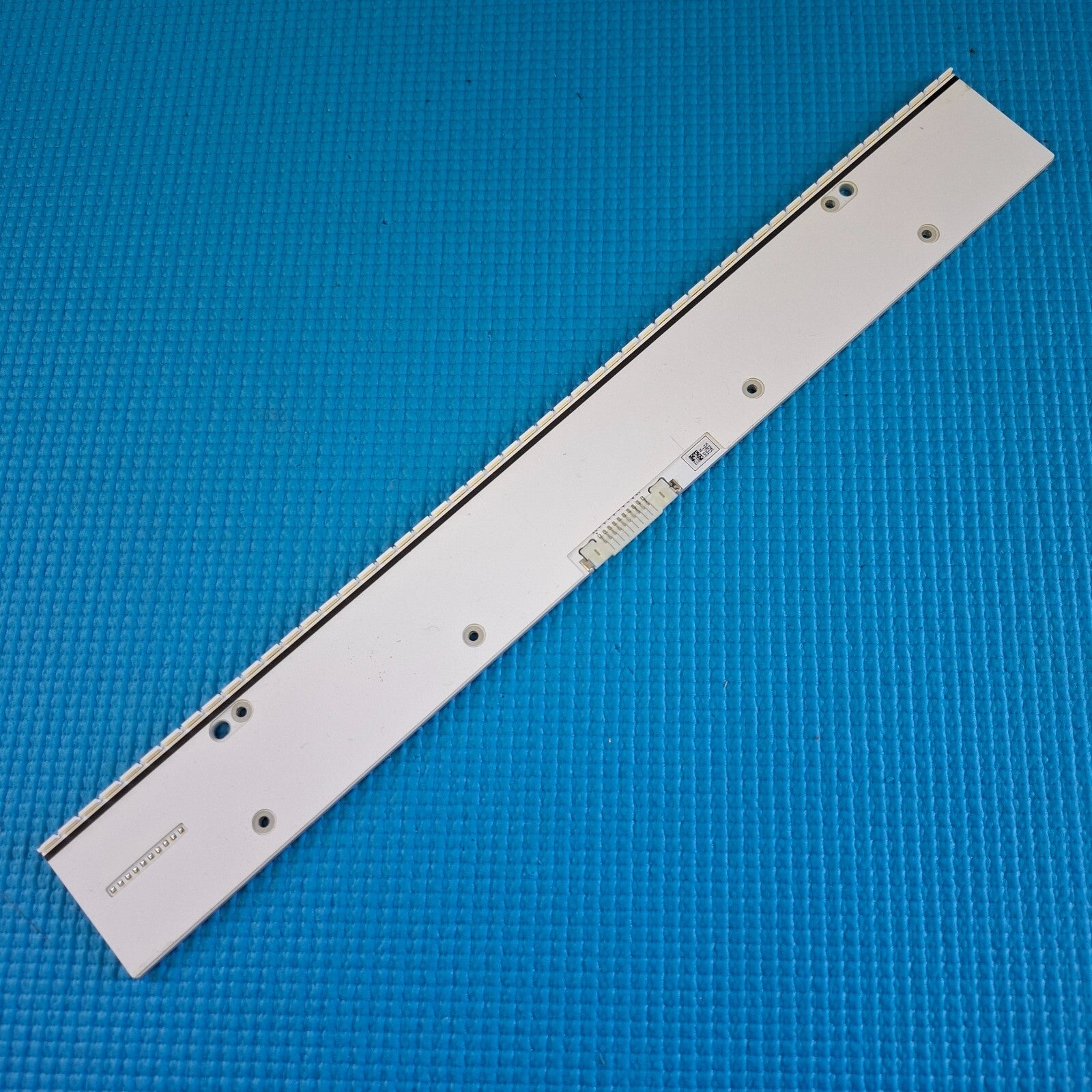1x SINGLE LED BACKLIGHT FOR SAMSUNG UE65HU8500 UE65HU8280T 65" TV BN96-30667A