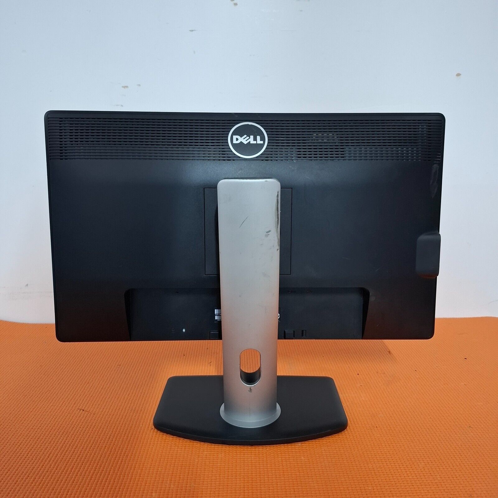 DELL P2412HB 24 inch FULL HD 1080p LED WIDESCREEN MONITOR DVI & VGA