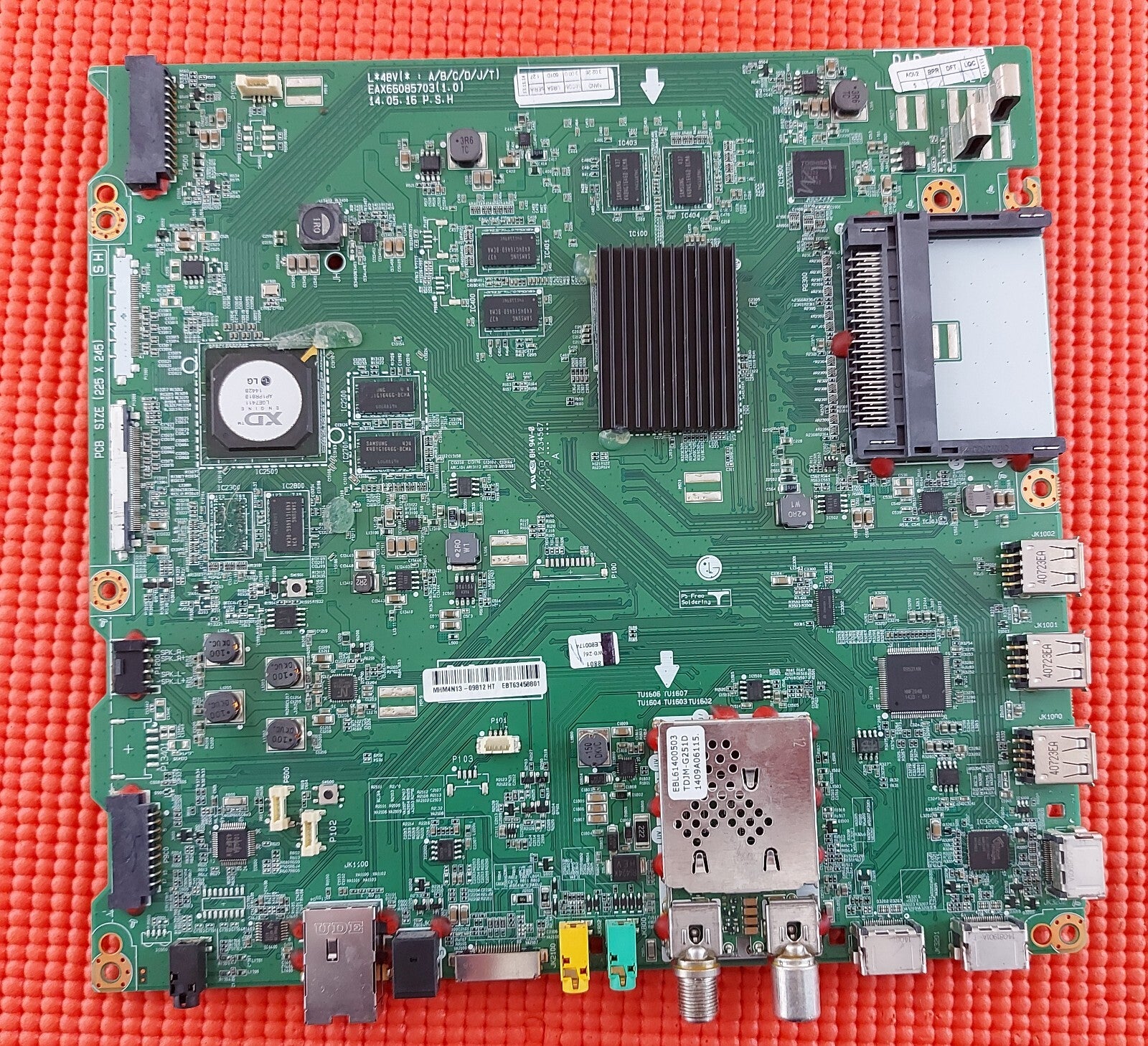 MAIN BOARD FOR LG 40UB800V 40" TV EAX66085703 EBT63458801 SCREEN V400DK1-KE1