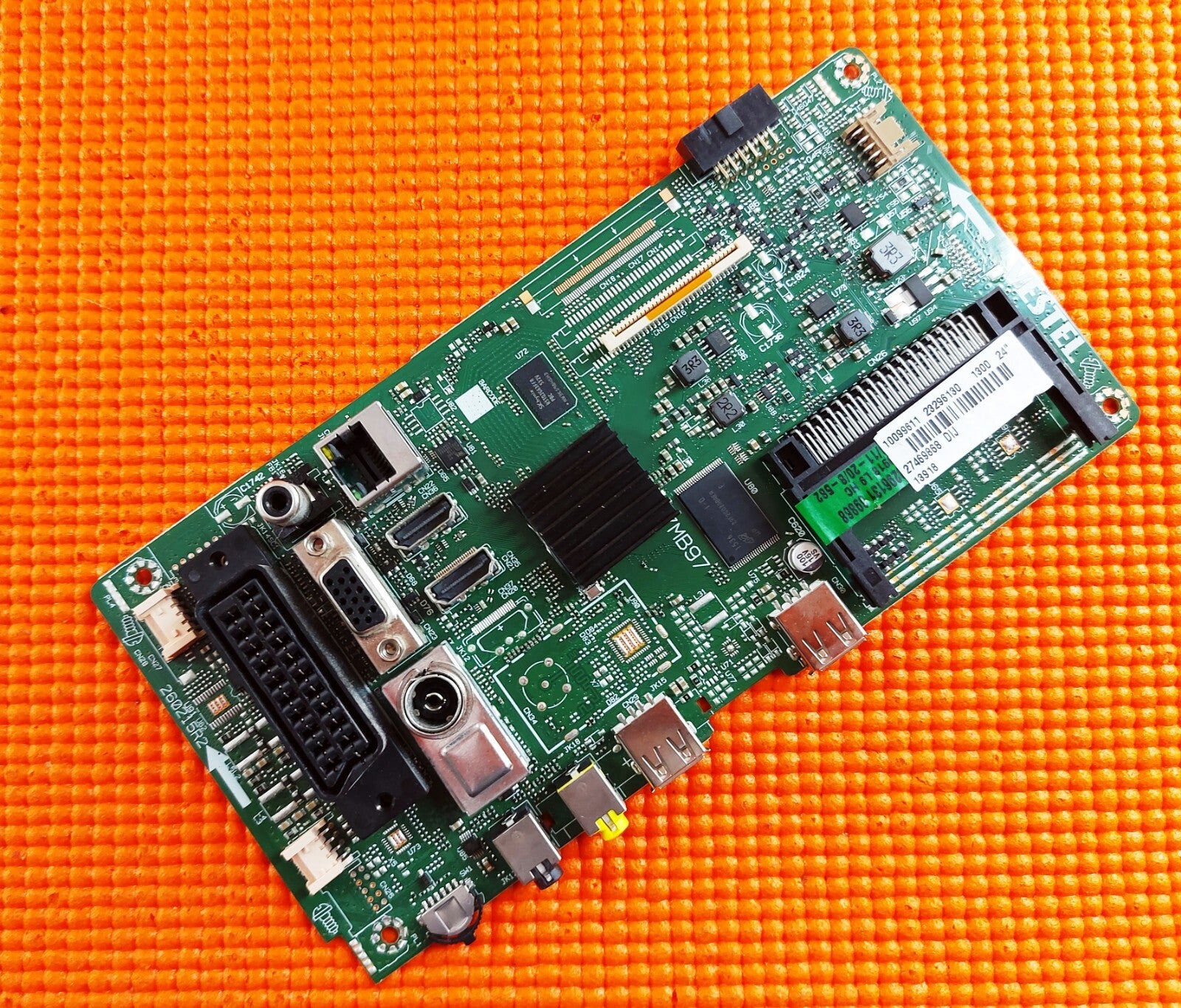 MAIN AV BOARD FOR BUSH LED24265DVDCNTD 24" TV 17MB97 23296130 SCREN HV236WHB-N00