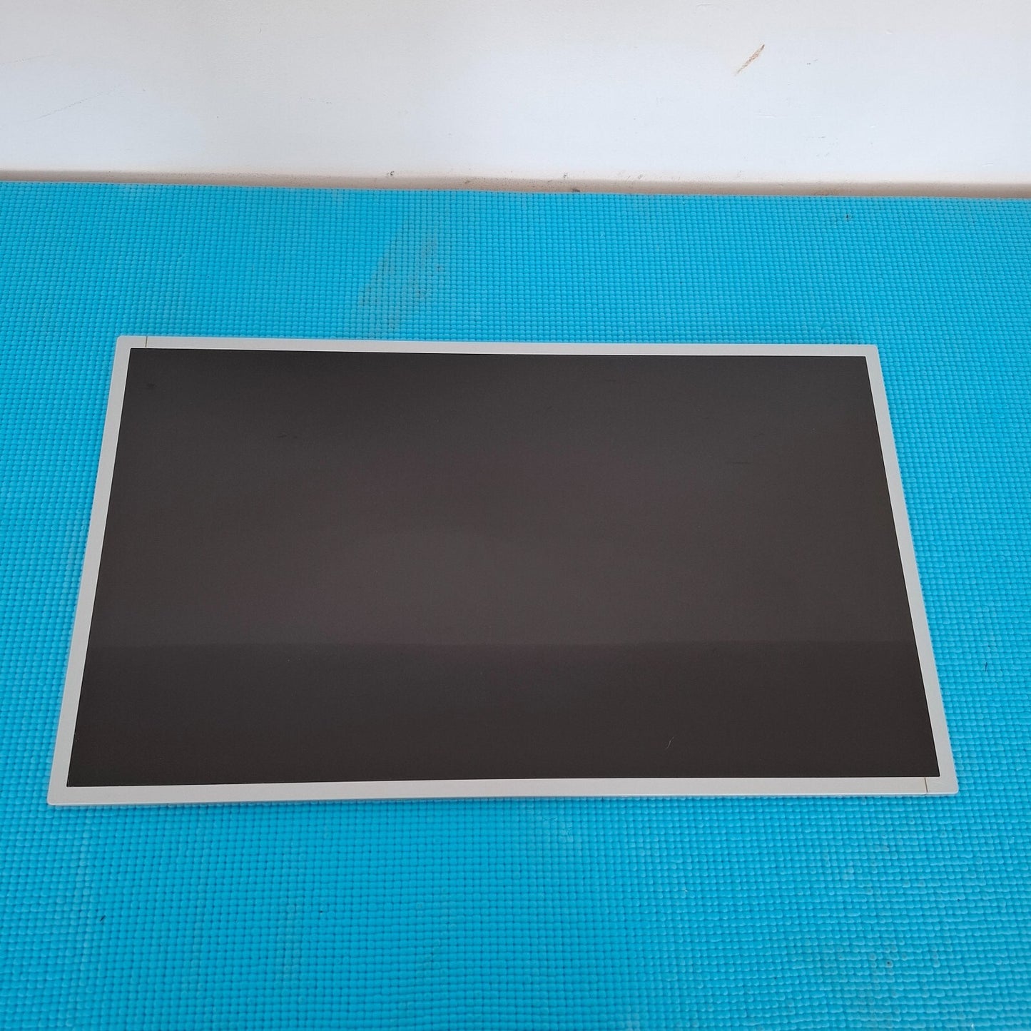 LED/LCD SCREEN PANEL AUO T240HW01 V.0 FOR PANASONIC TX-L24E3B 24" TV