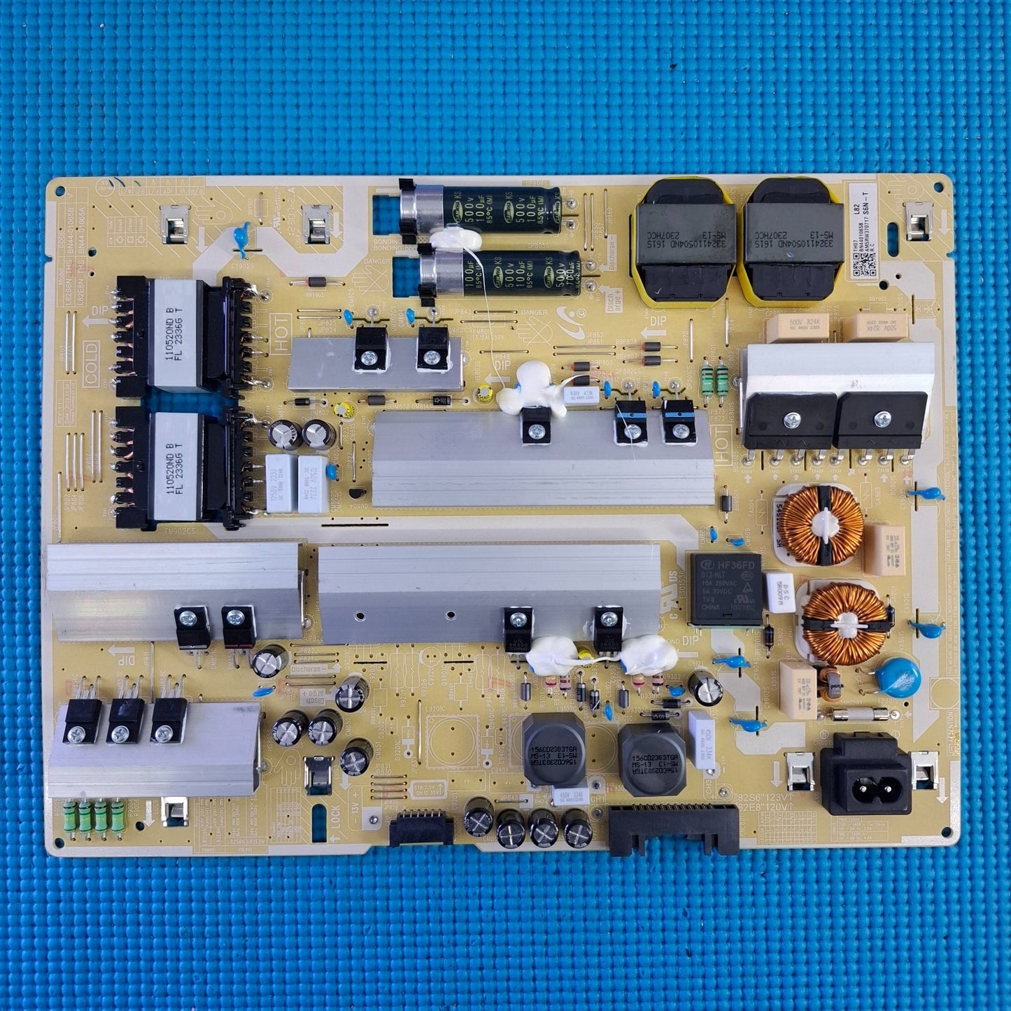 PSU UE85AU7100K UE85CU7100K UE85DU7100K GU82TU8079U GQ85Q70TGTXZ | BN44-01065B