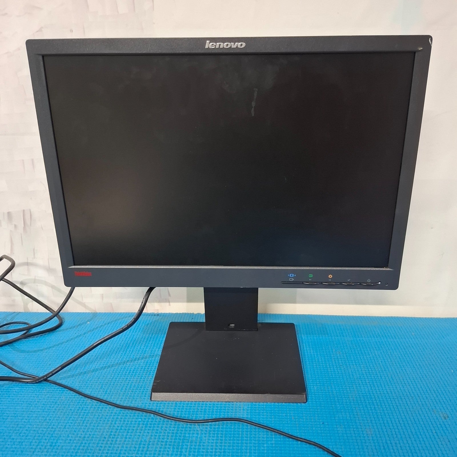 LENOVO ThinkVision 2448MB6 LT1952p 19" Wide LCD Monitor Displayport VGA