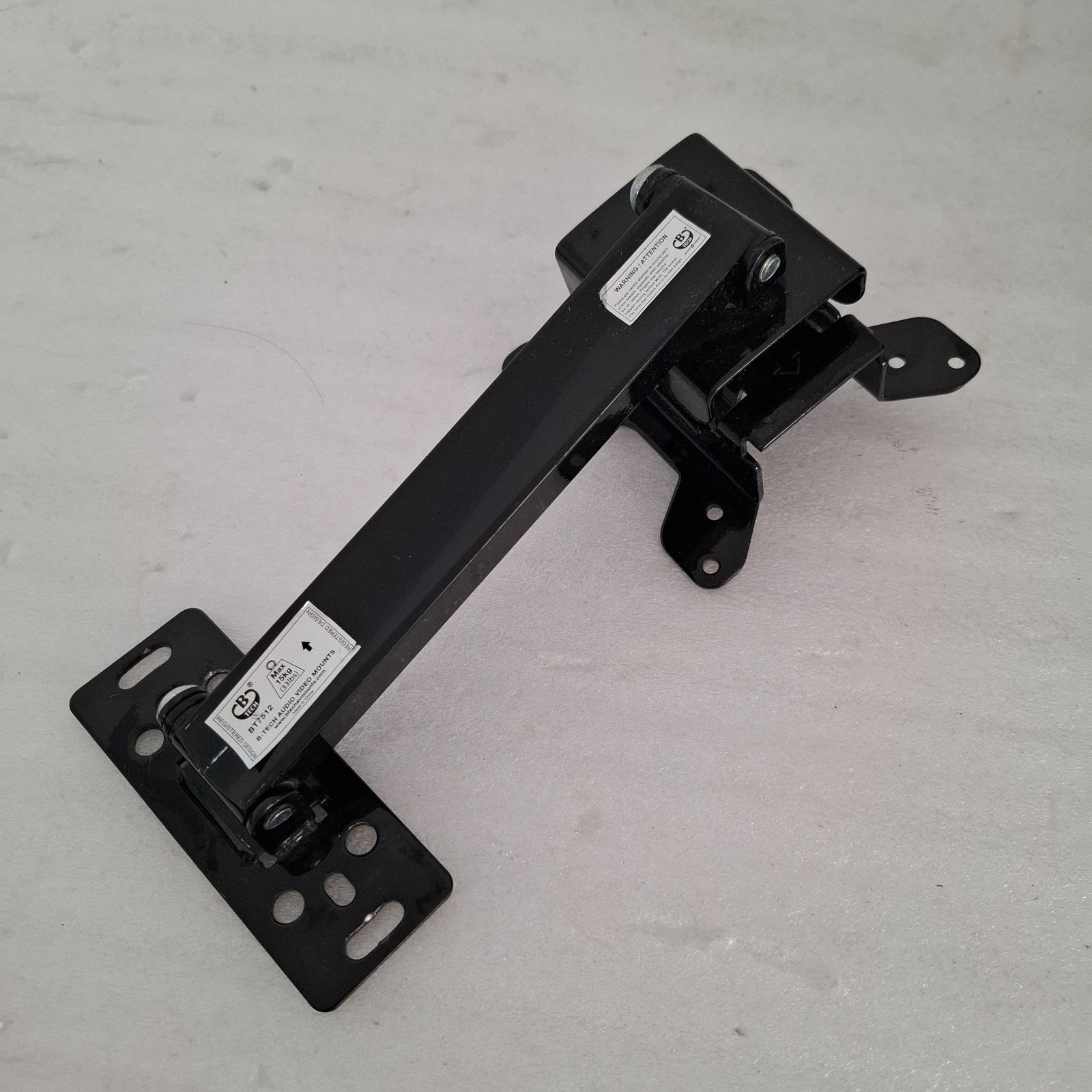 HITACHI 24H8L03UD 24" FULL HD 1080P LED TV + WALL MOUNT BRACKET