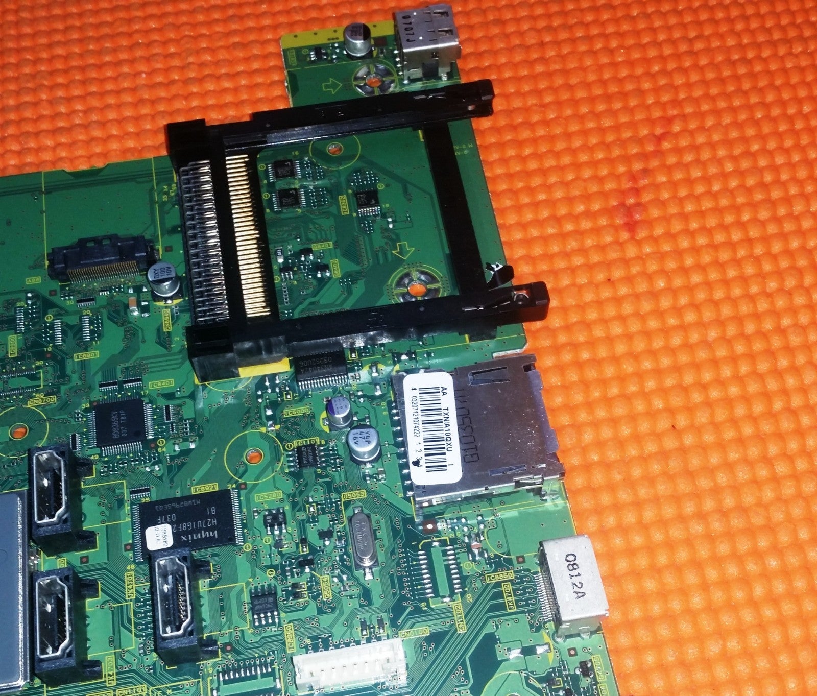 MAIN BOARD FOR PANASONIC TX-L32D28BPA TV TNPH0877 1 A TXN/A10QXU SCREEN LC320EUH